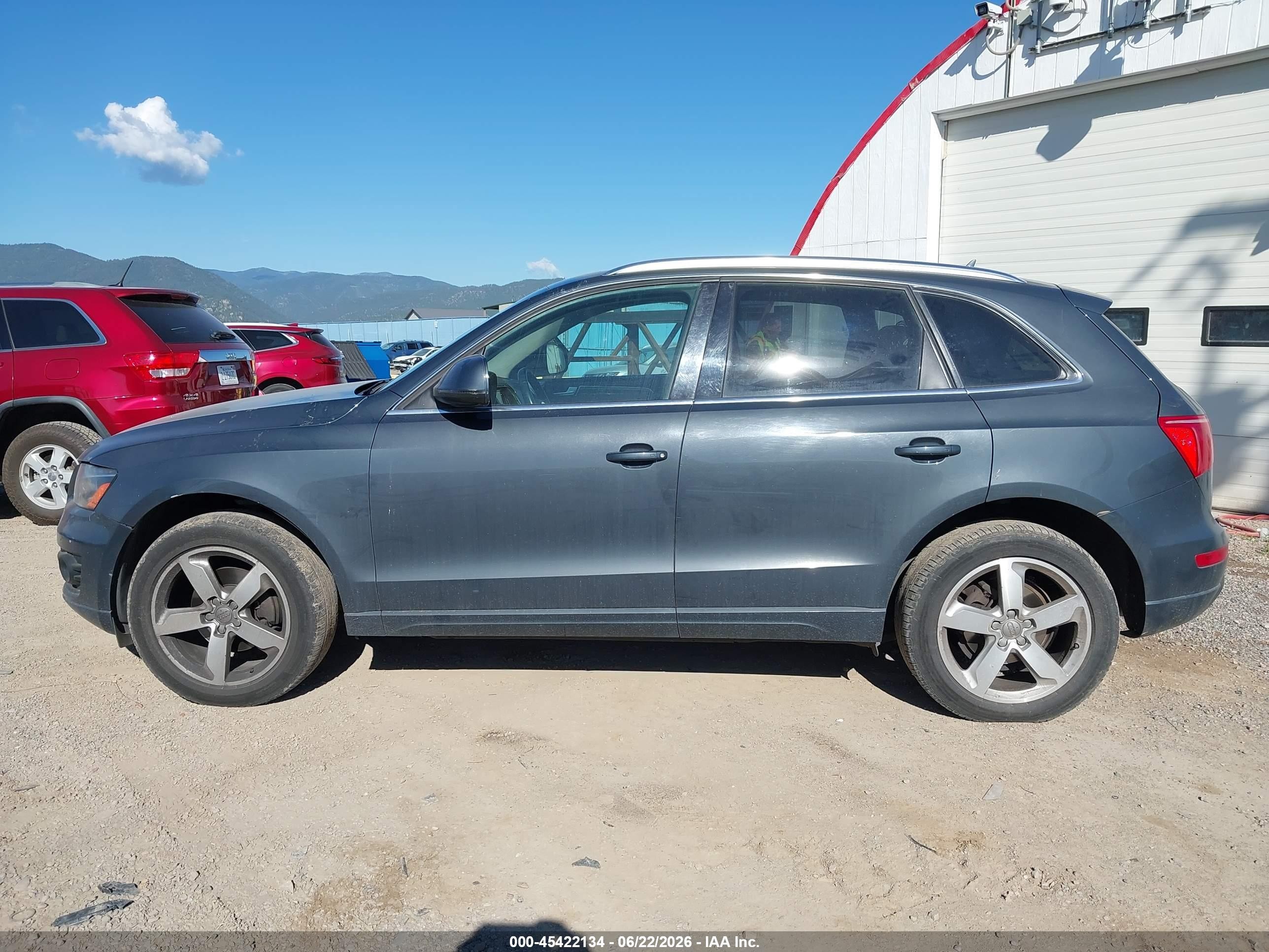 2010 Audi Q5 3.2 Premium Gray vin: WA1LKAFP5AA099387