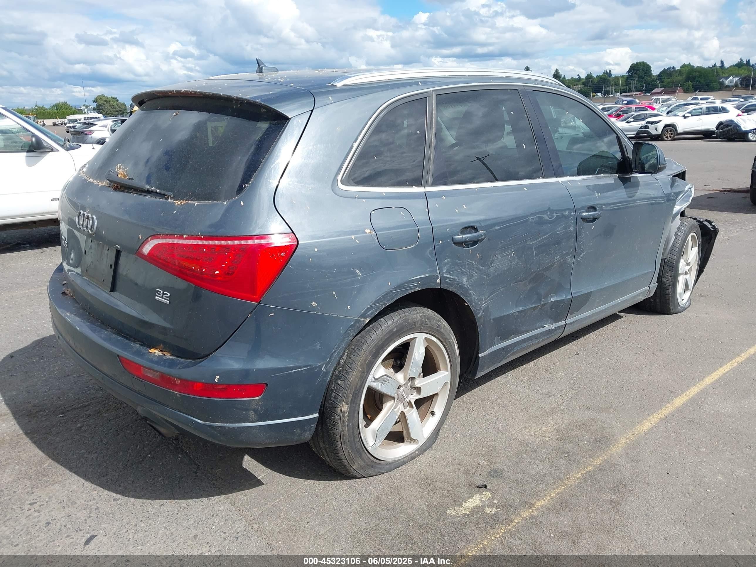 2010 Audi Q5 3.2 Premium Gray vin: WA1LKAFP6AA070853