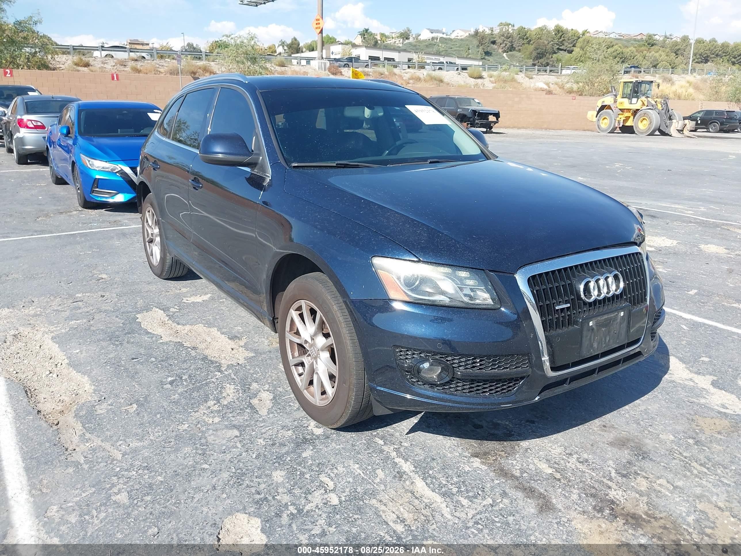 2010 Audi Q5 3.2 Premium Синий vin: WA1LKAFP7AA042625