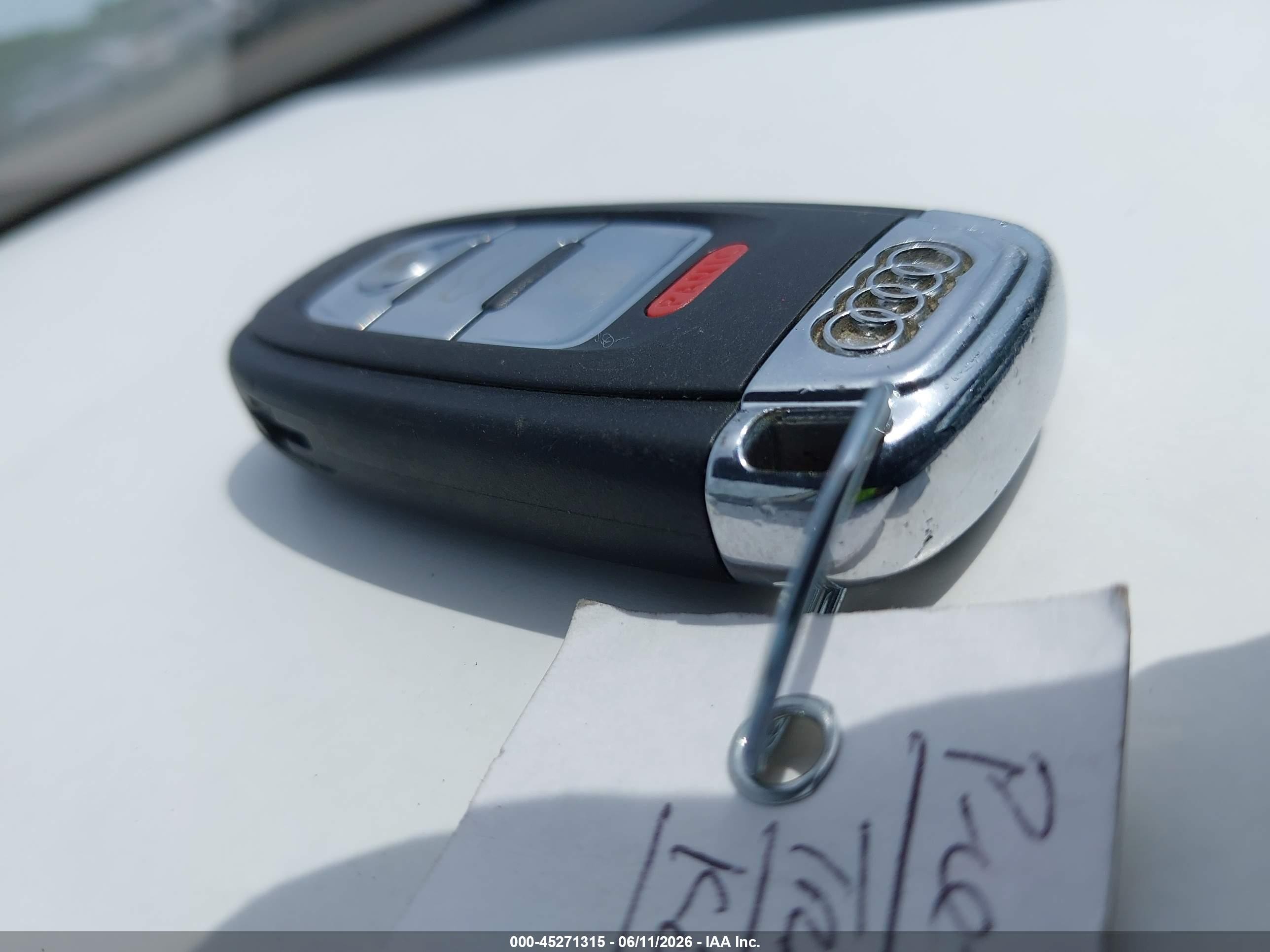 2010 Audi Q5 3.2 Premium Белый vin: WA1LKAFP7AA045119