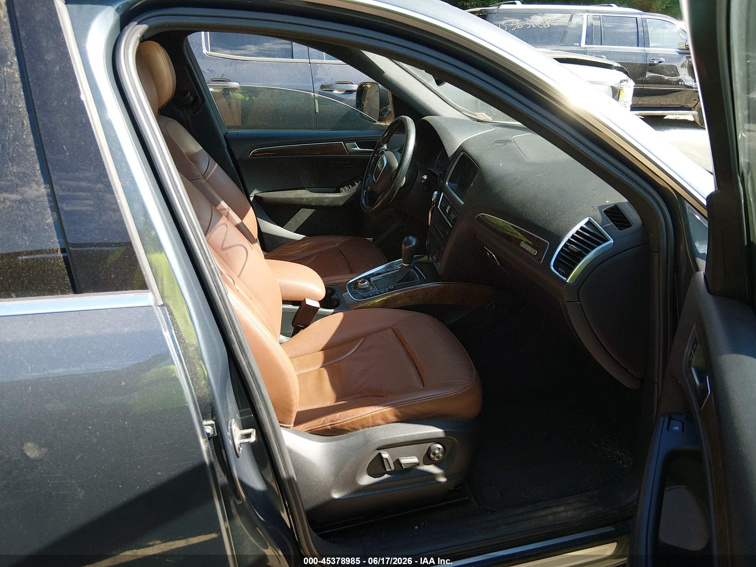 2010 Audi Q5 3.2 Premium Blue vin: WA1LKAFP7AA082641