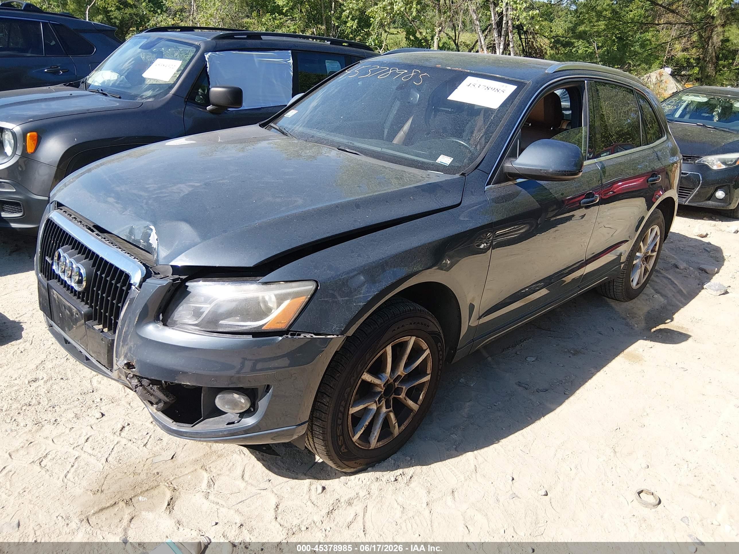 2010 Audi Q5 3.2 Premium Blue vin: WA1LKAFP7AA082641