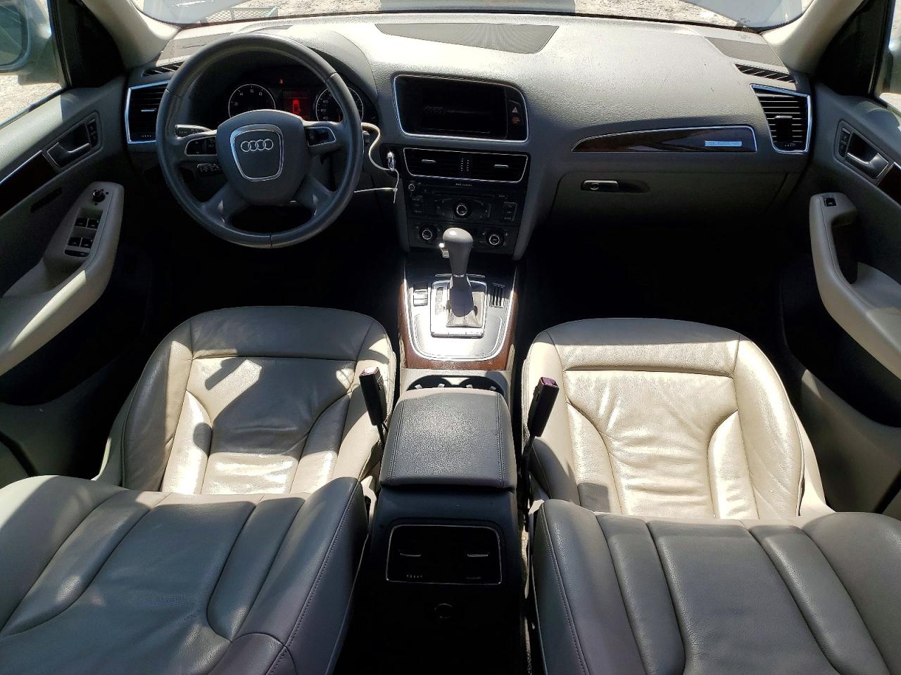 2010 Audi Q5 Silver vin: WA1LKAFP8AA005602