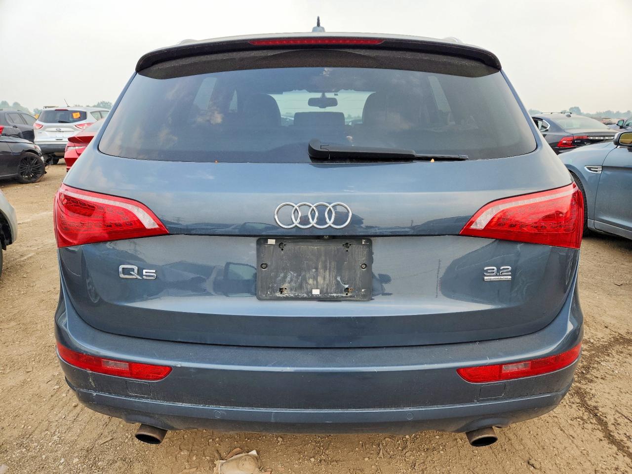2010 Audi Q5 Premium Plus Blue vin: WA1LKAFP8AA017913