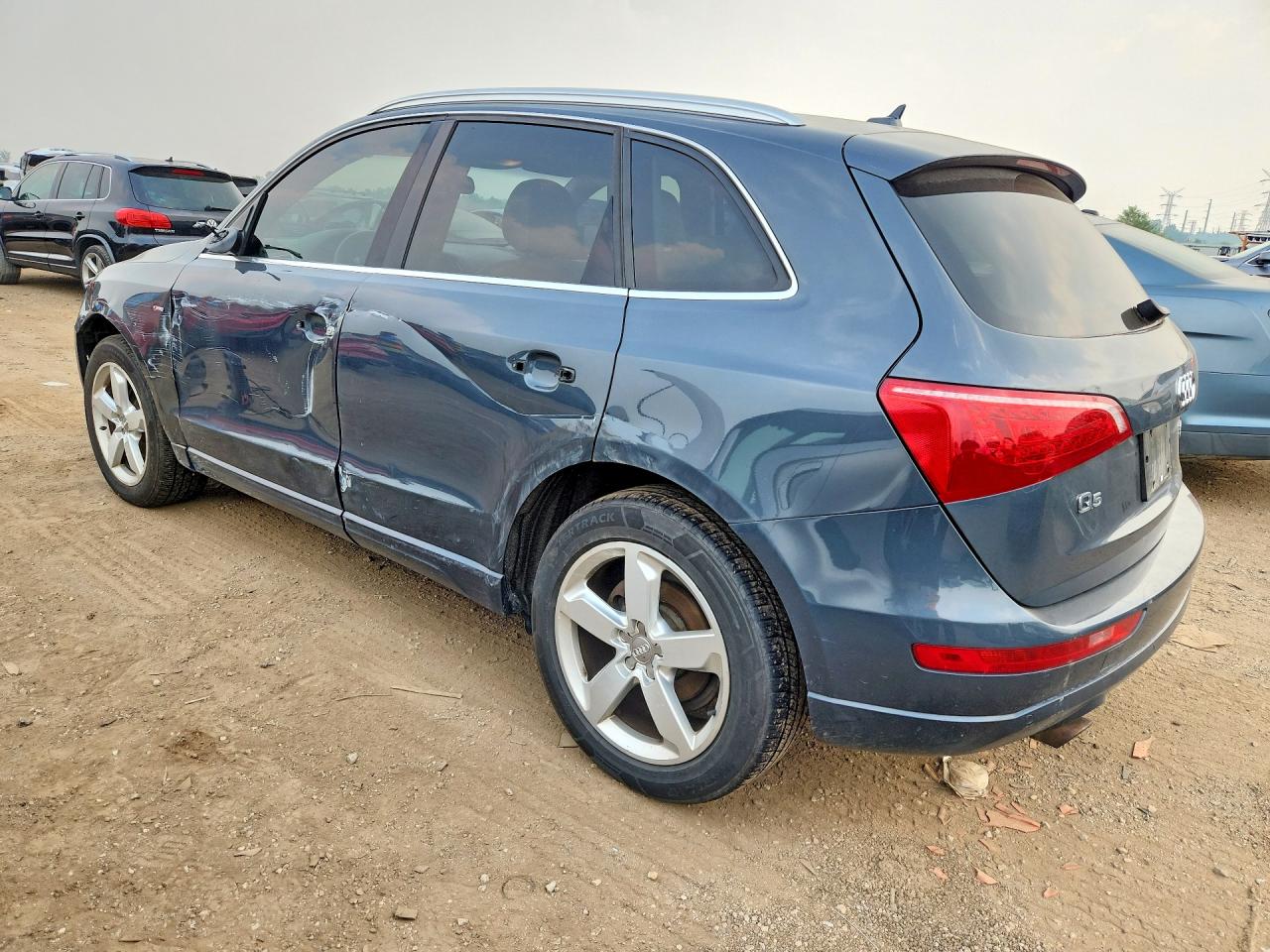 2010 Audi Q5 Premium Plus Blue vin: WA1LKAFP8AA017913