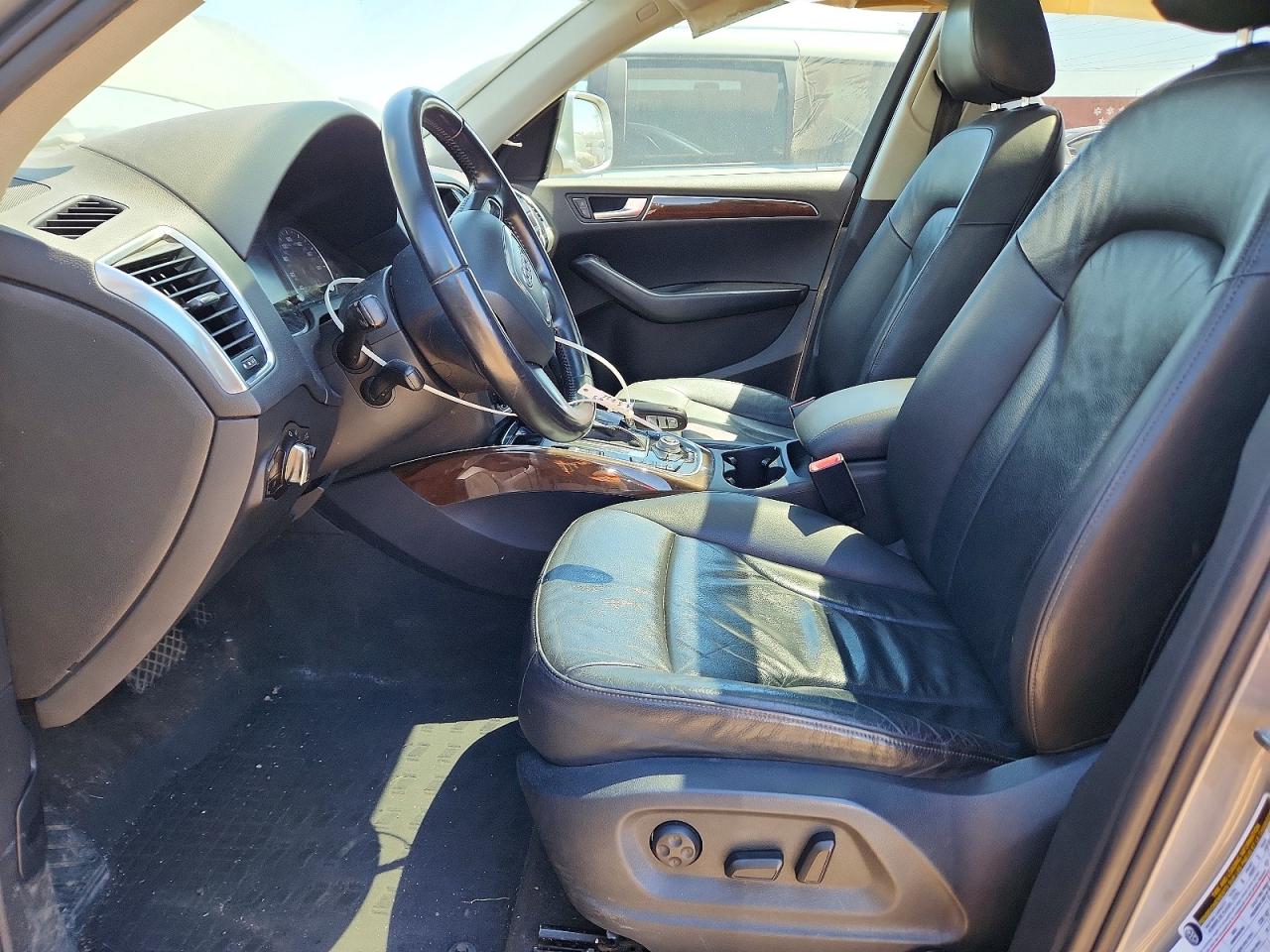 2010 Audi Q5 Premium Plus Серый vin: WA1LKAFP8AA064066
