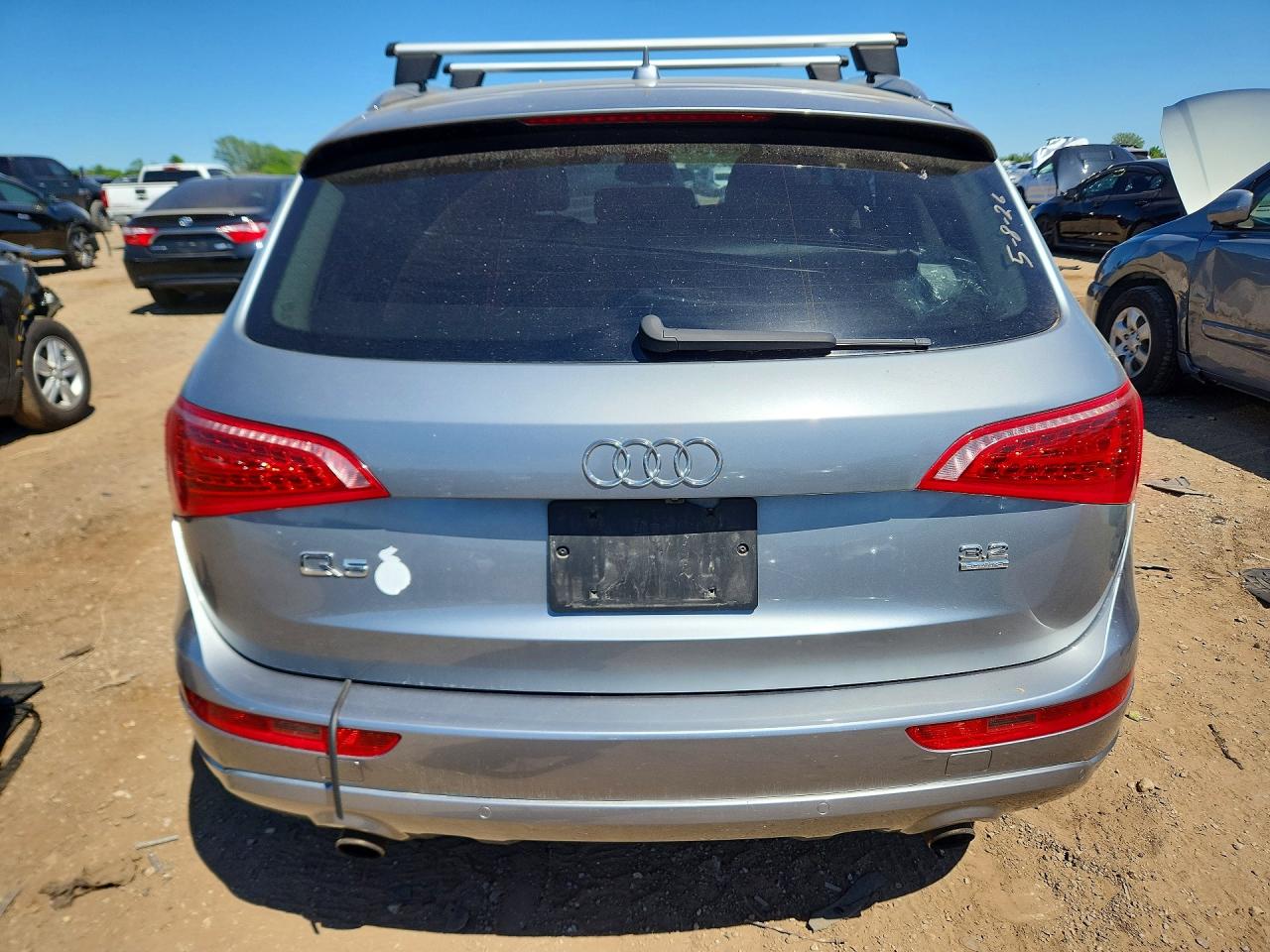 2010 Audi Q5 Premium Plus Серый vin: WA1LKAFP8AA064066