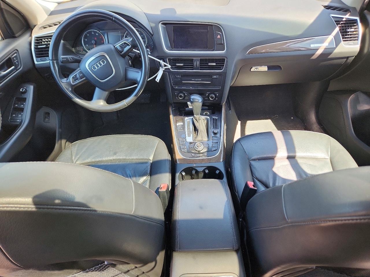 2010 Audi Q5 Premium Plus Серый vin: WA1LKAFP8AA064066