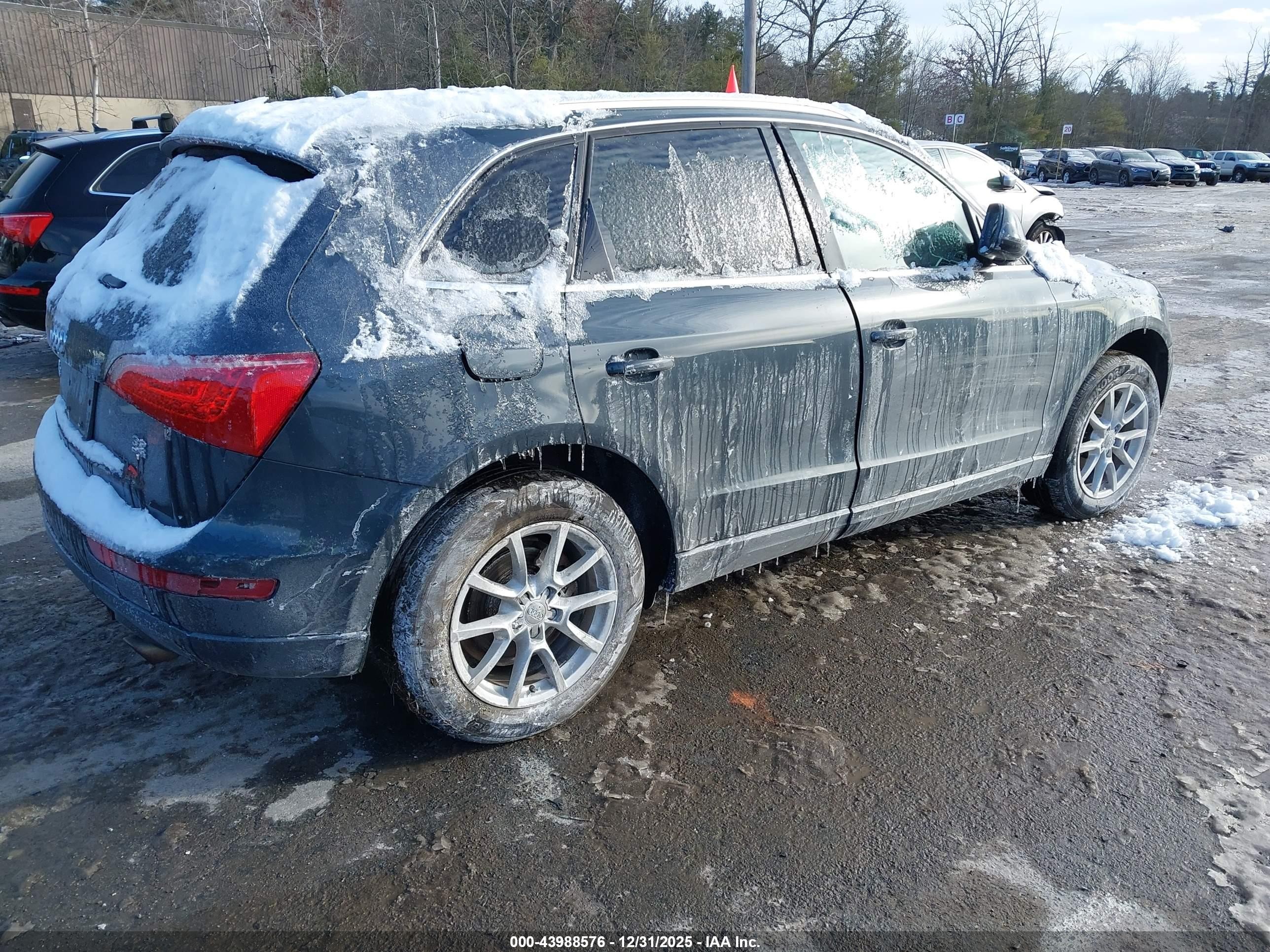 2010 Audi Q5 3.2 Premium Gray vin: WA1LKAFP8AA082812