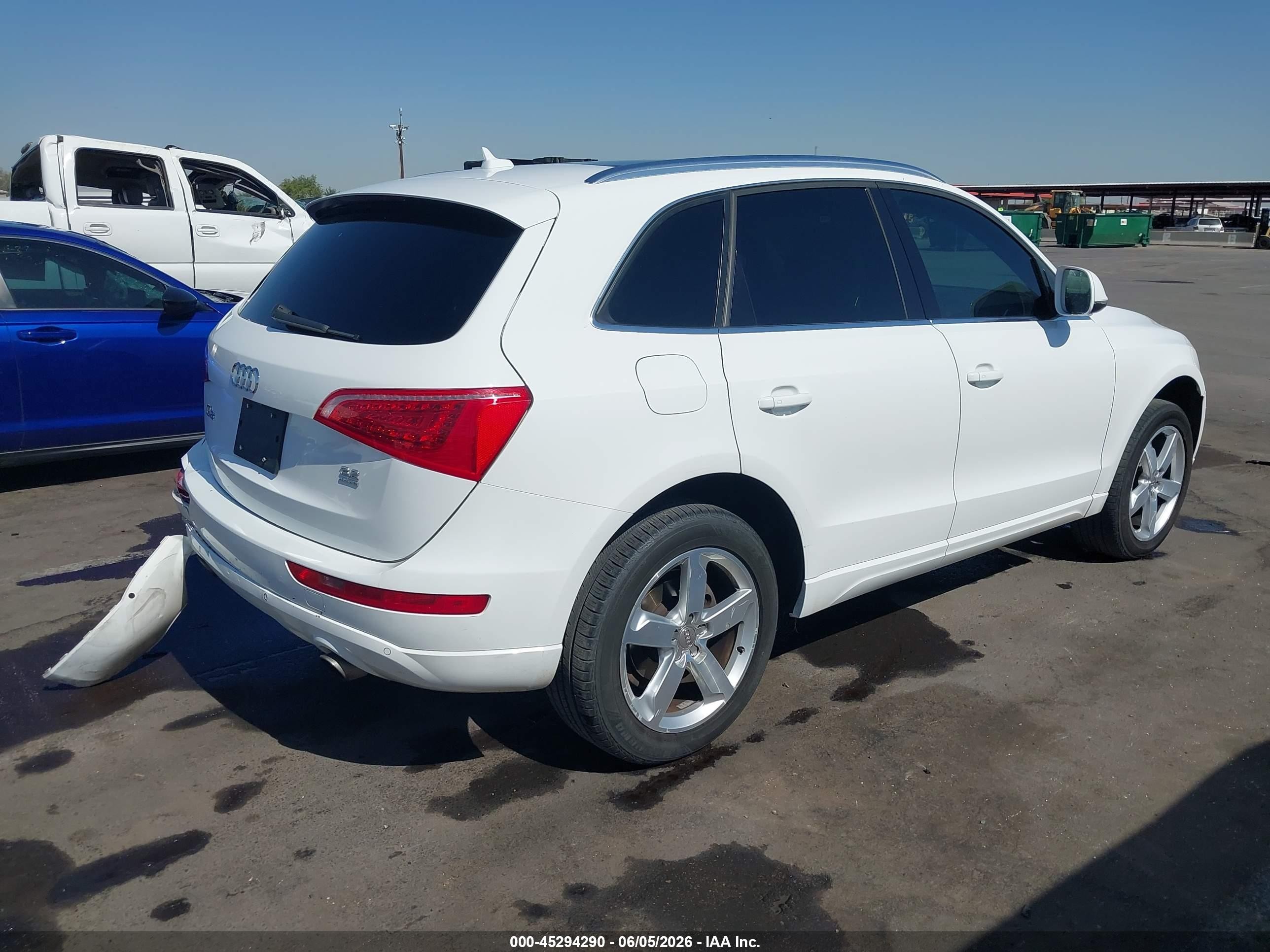 2010 Audi Q5 3.2 Premium White vin: WA1LKAFP8AA093325