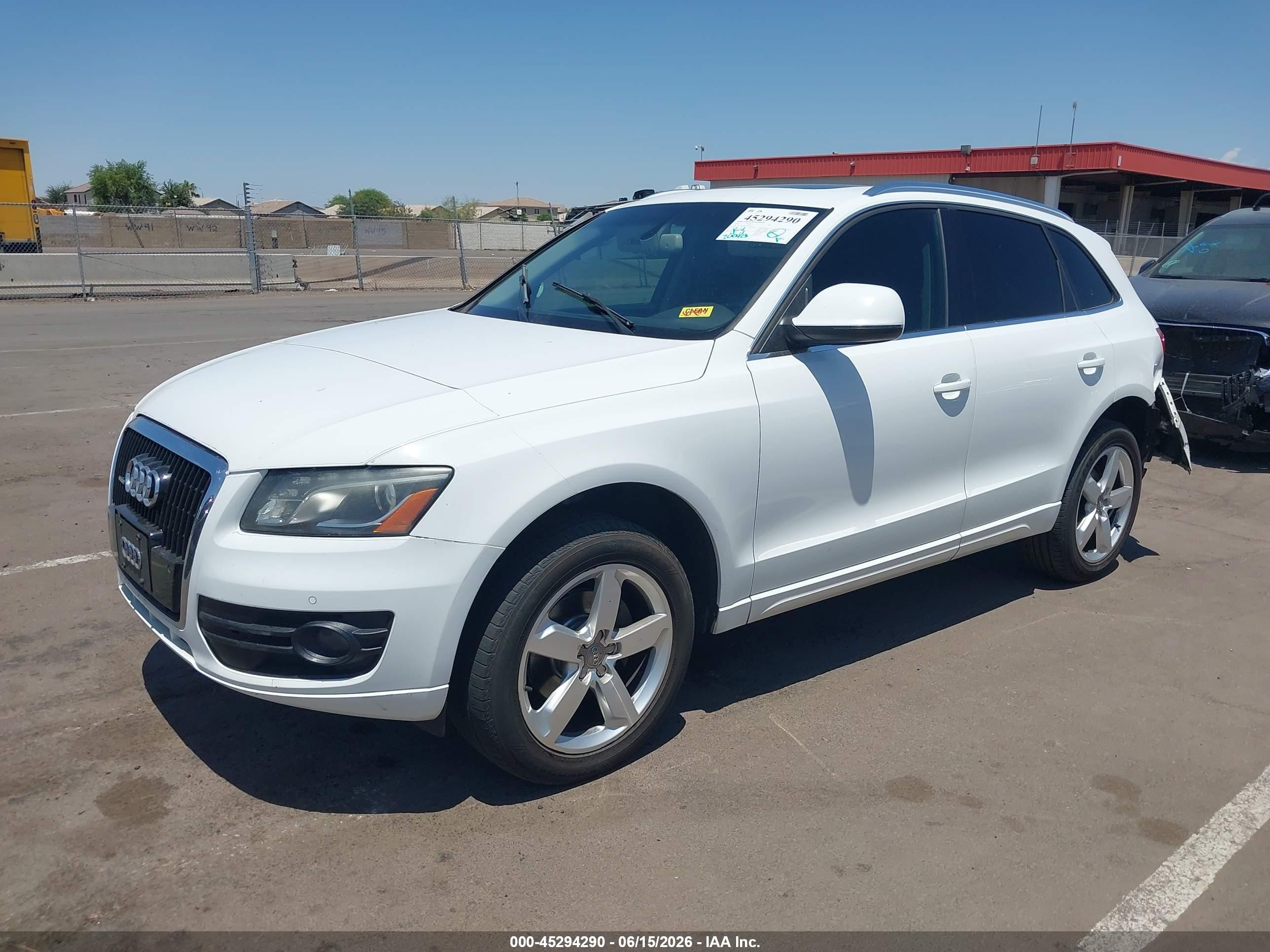 2010 Audi Q5 3.2 Premium White vin: WA1LKAFP8AA093325