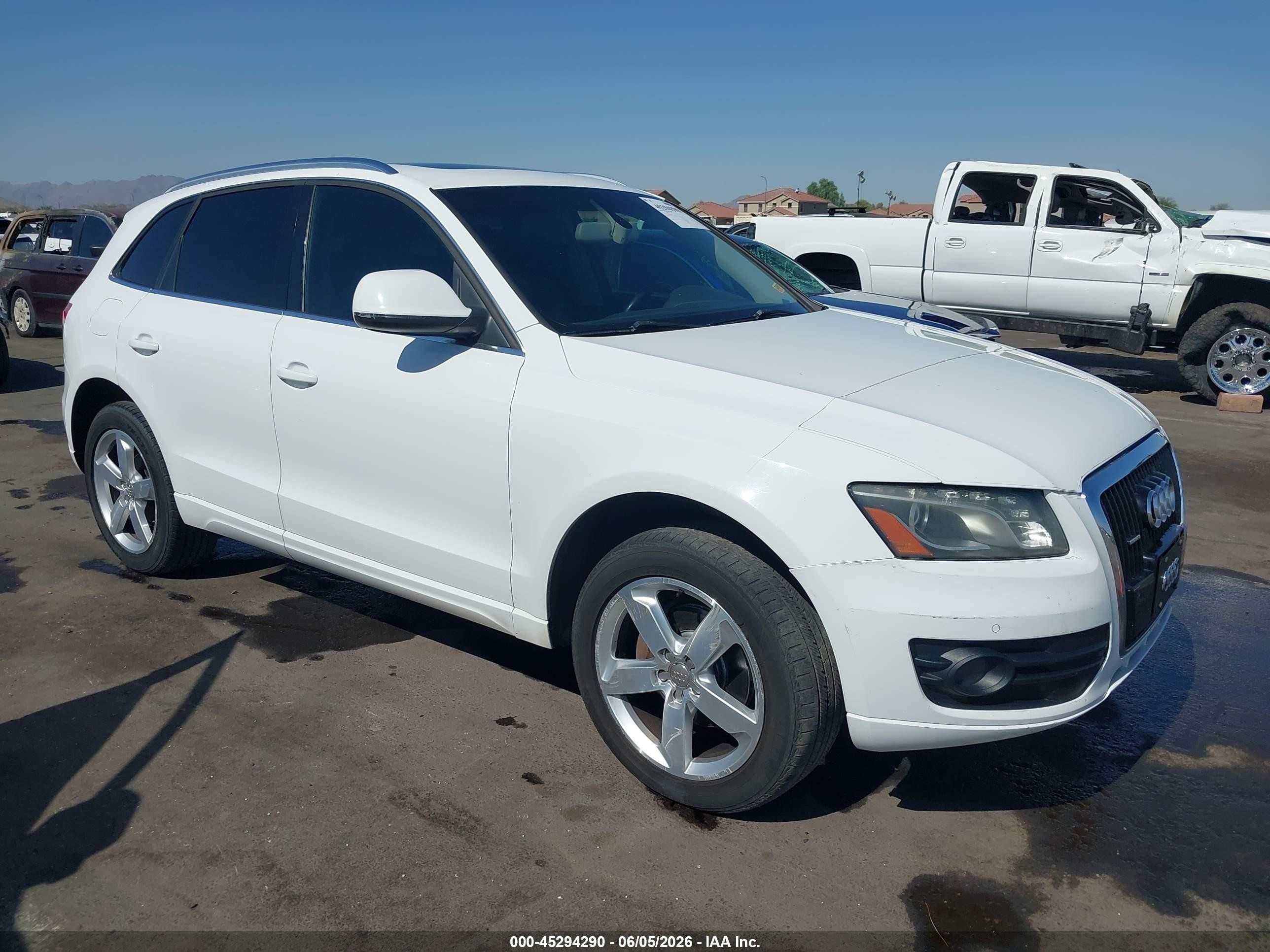 2010 Audi Q5 3.2 Premium White vin: WA1LKAFP8AA093325