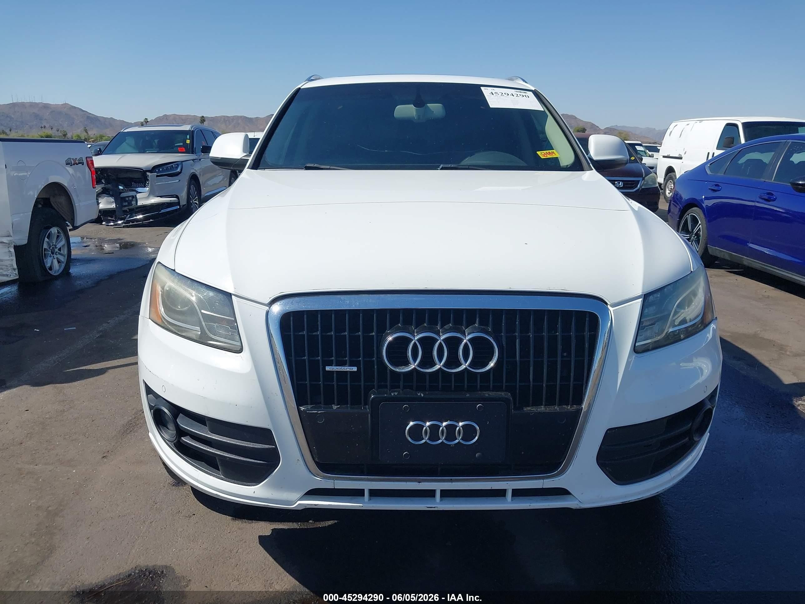 2010 Audi Q5 3.2 Premium White vin: WA1LKAFP8AA093325