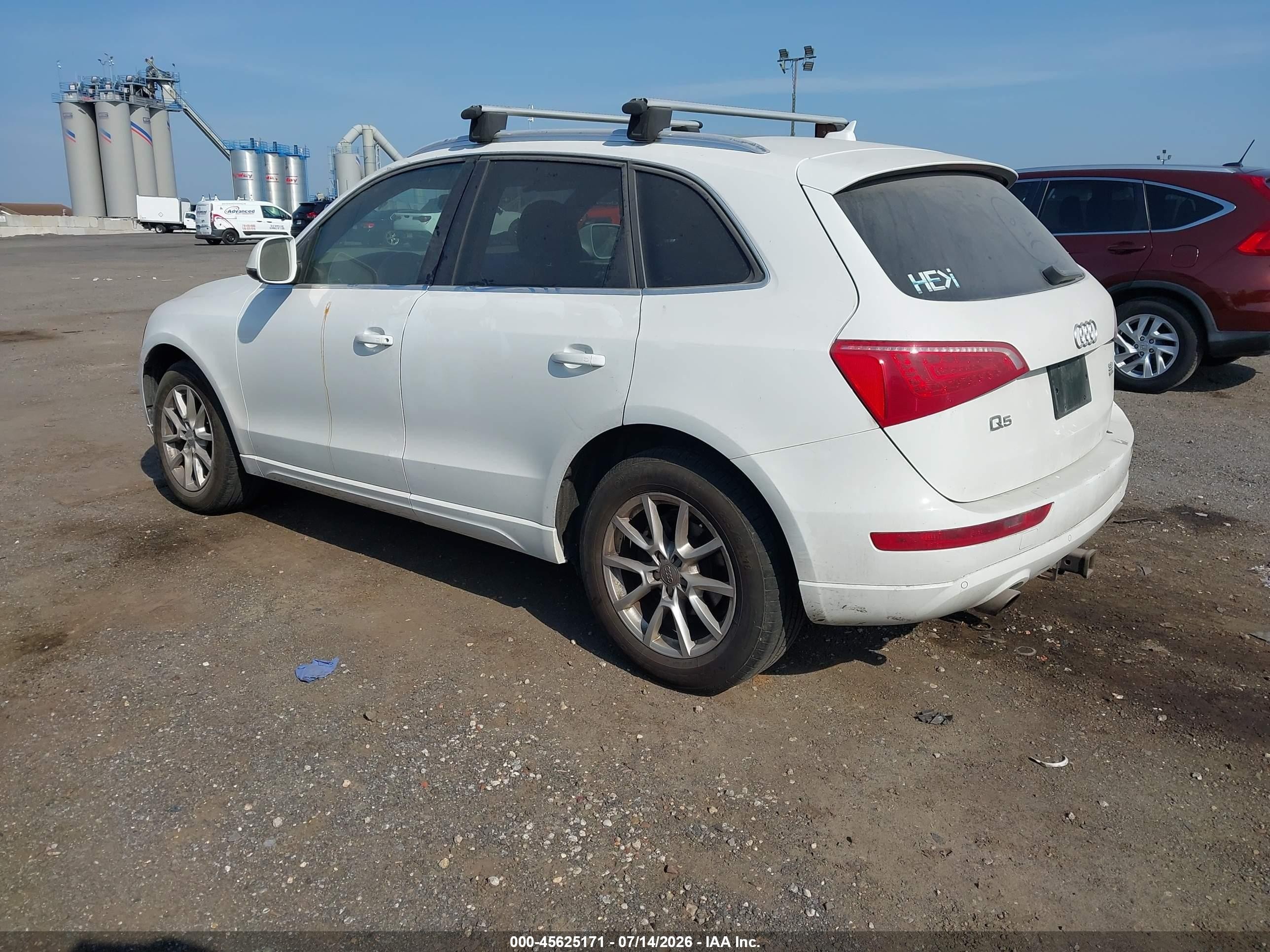 2010 Audi Q5 3.2 Premium White vin: WA1LKAFP8AA093955