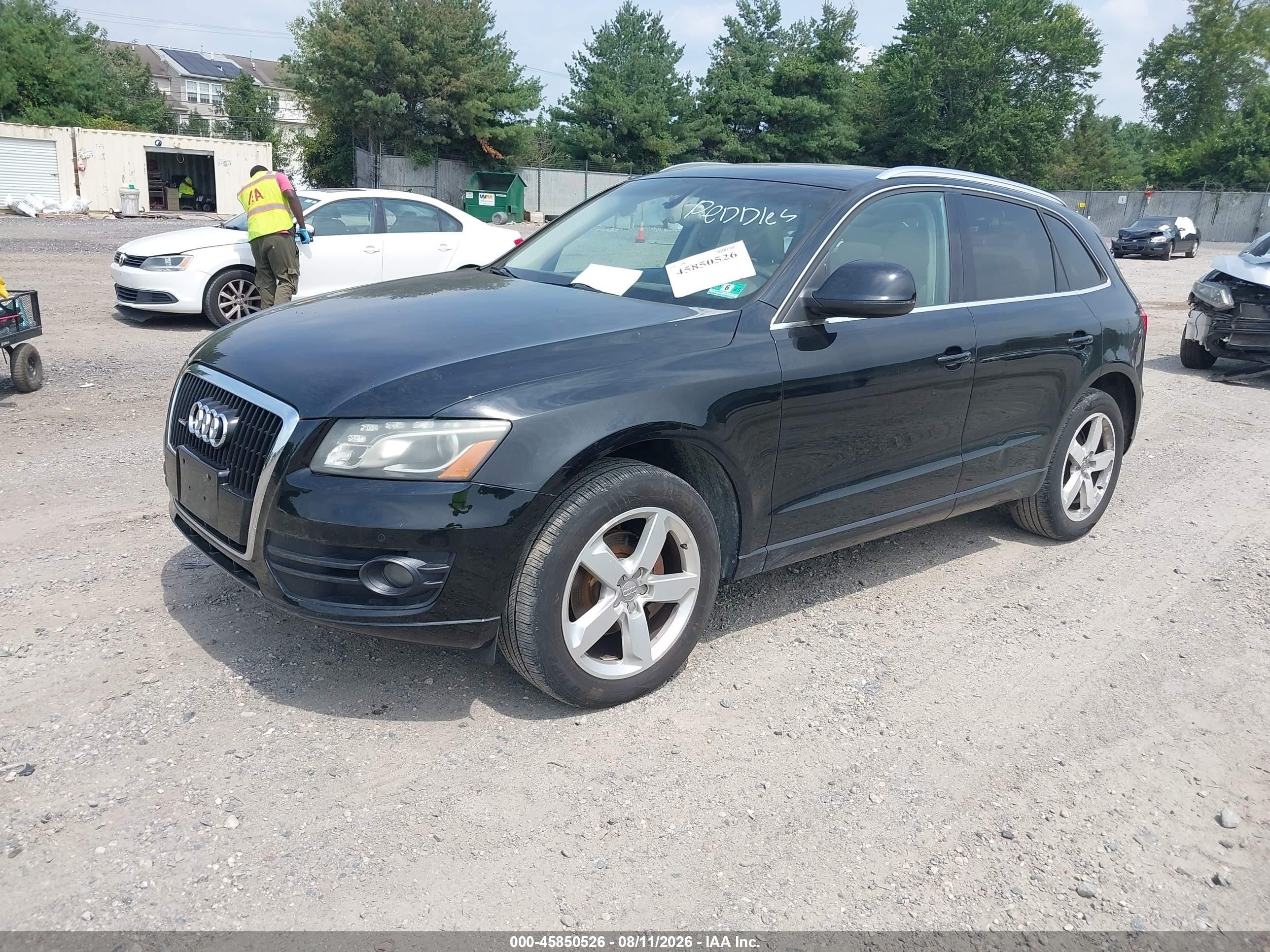 2010 Audi Q5 3.2 Premium Black vin: WA1LKAFP8AA104470