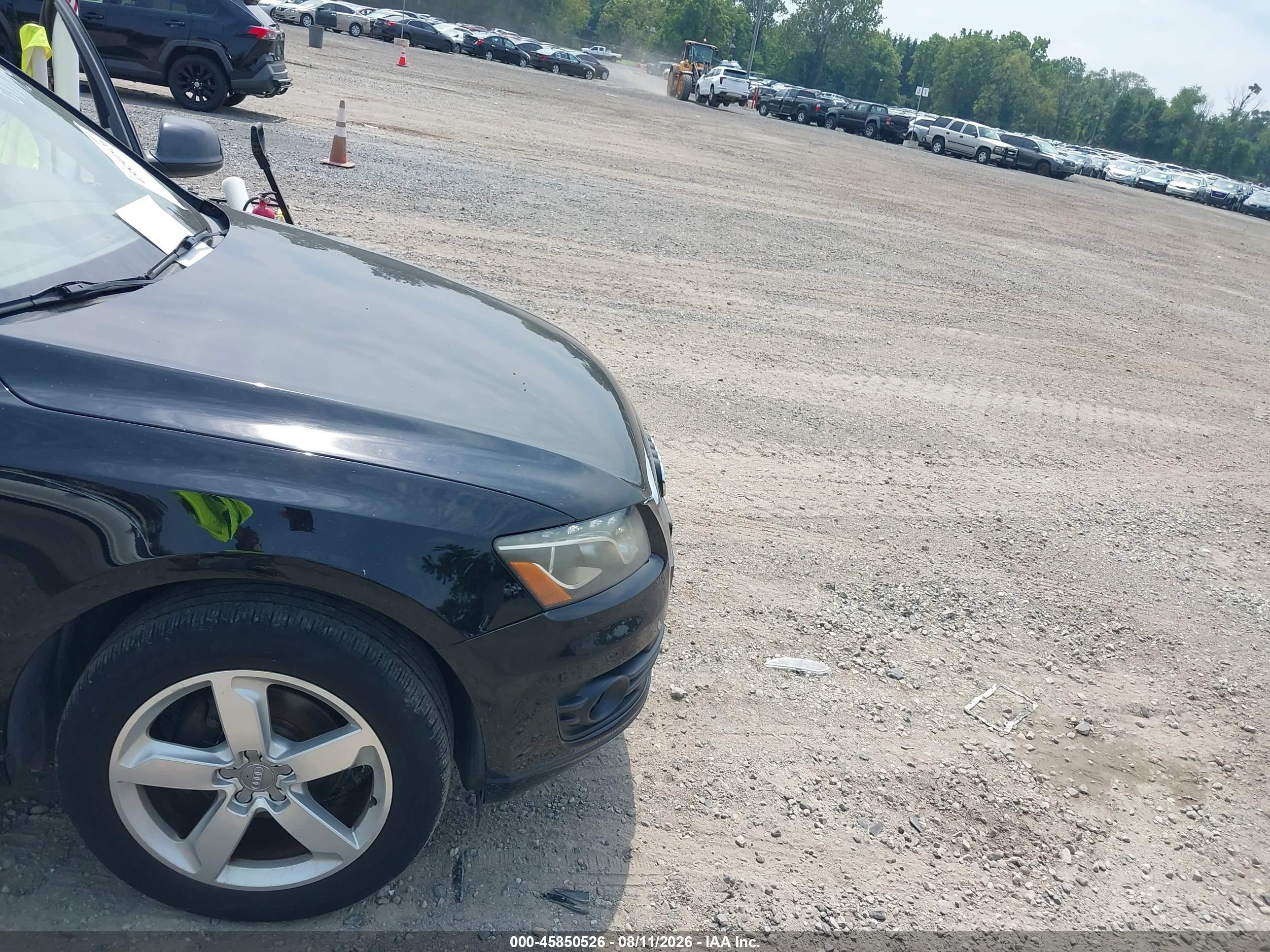 2010 Audi Q5 3.2 Premium Black vin: WA1LKAFP8AA104470