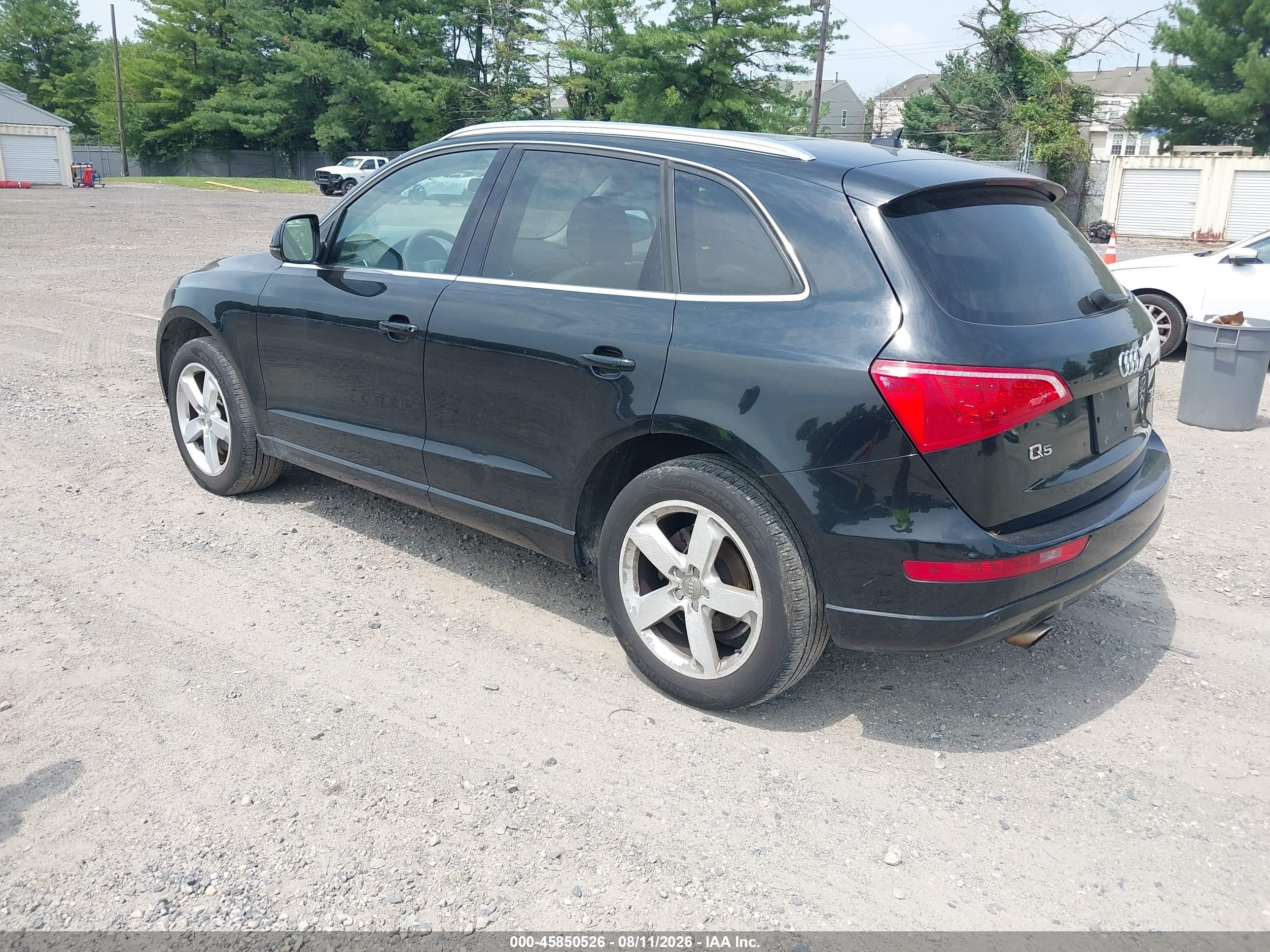 2010 Audi Q5 3.2 Premium Black vin: WA1LKAFP8AA104470