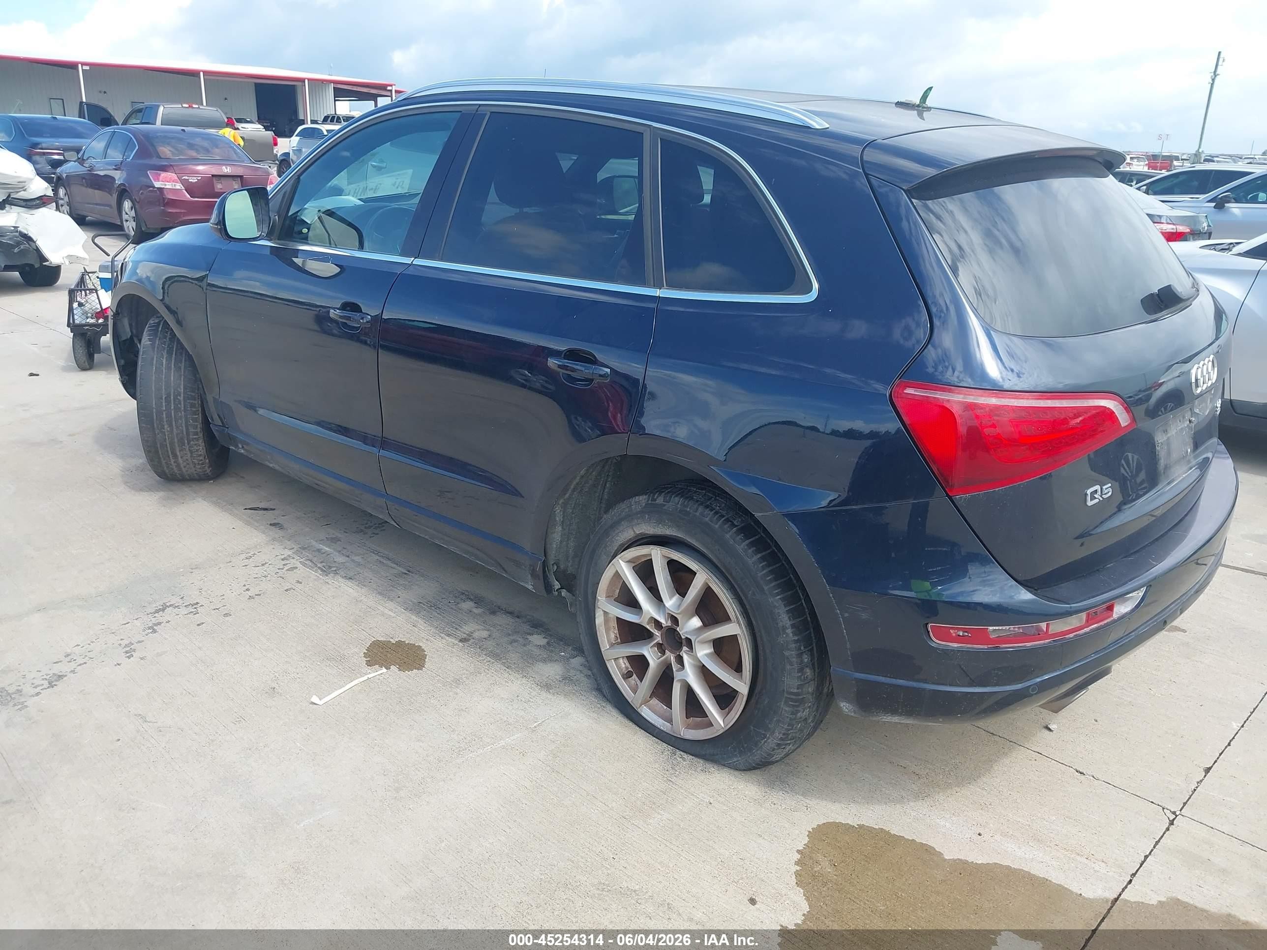 2010 Audi Q5 3.2 Premium Blue vin: WA1LKAFP9AA011229
