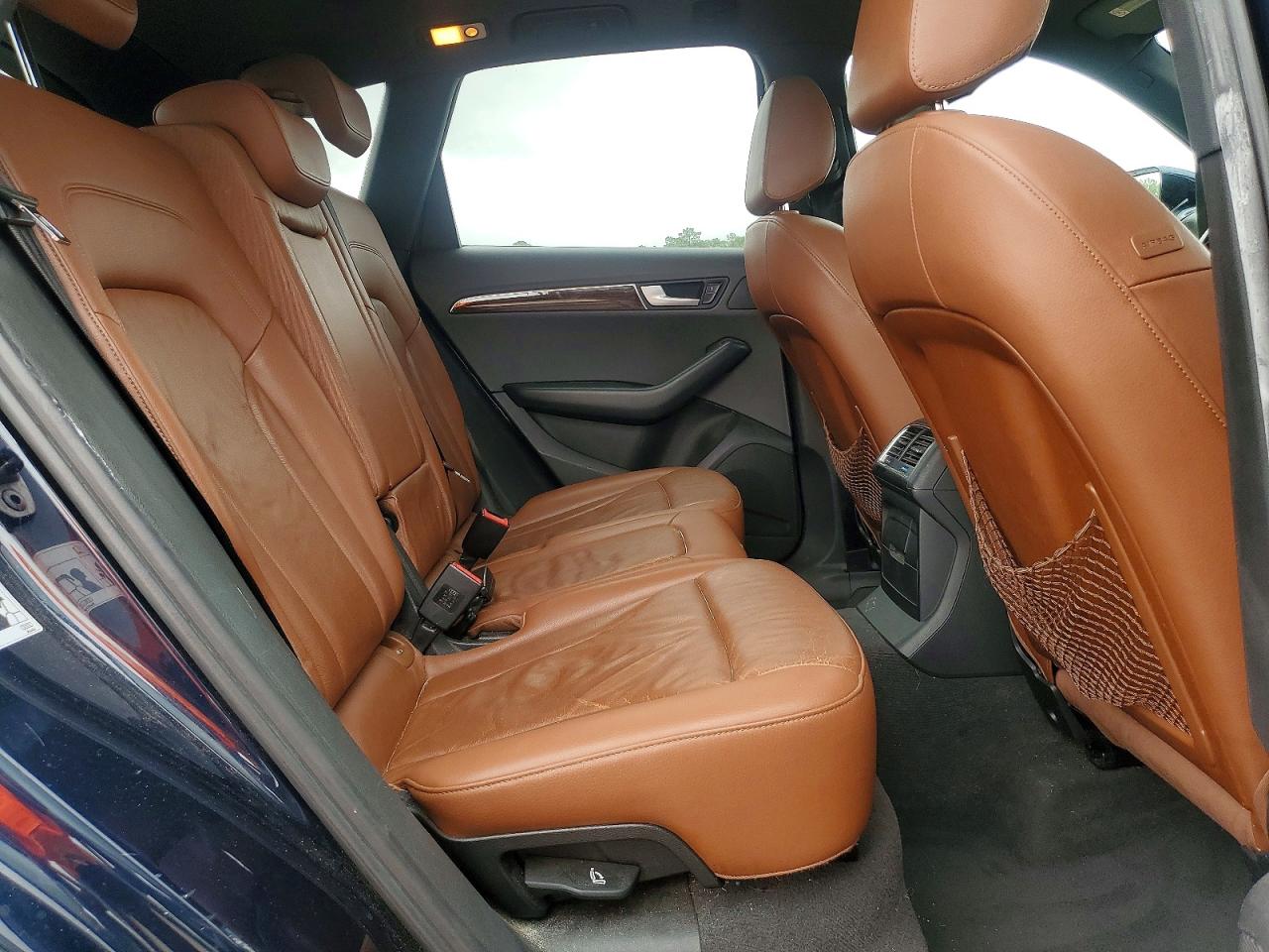 2010 Audi Q5 Premium Plus Blue vin: WA1LKAFPXAA012230