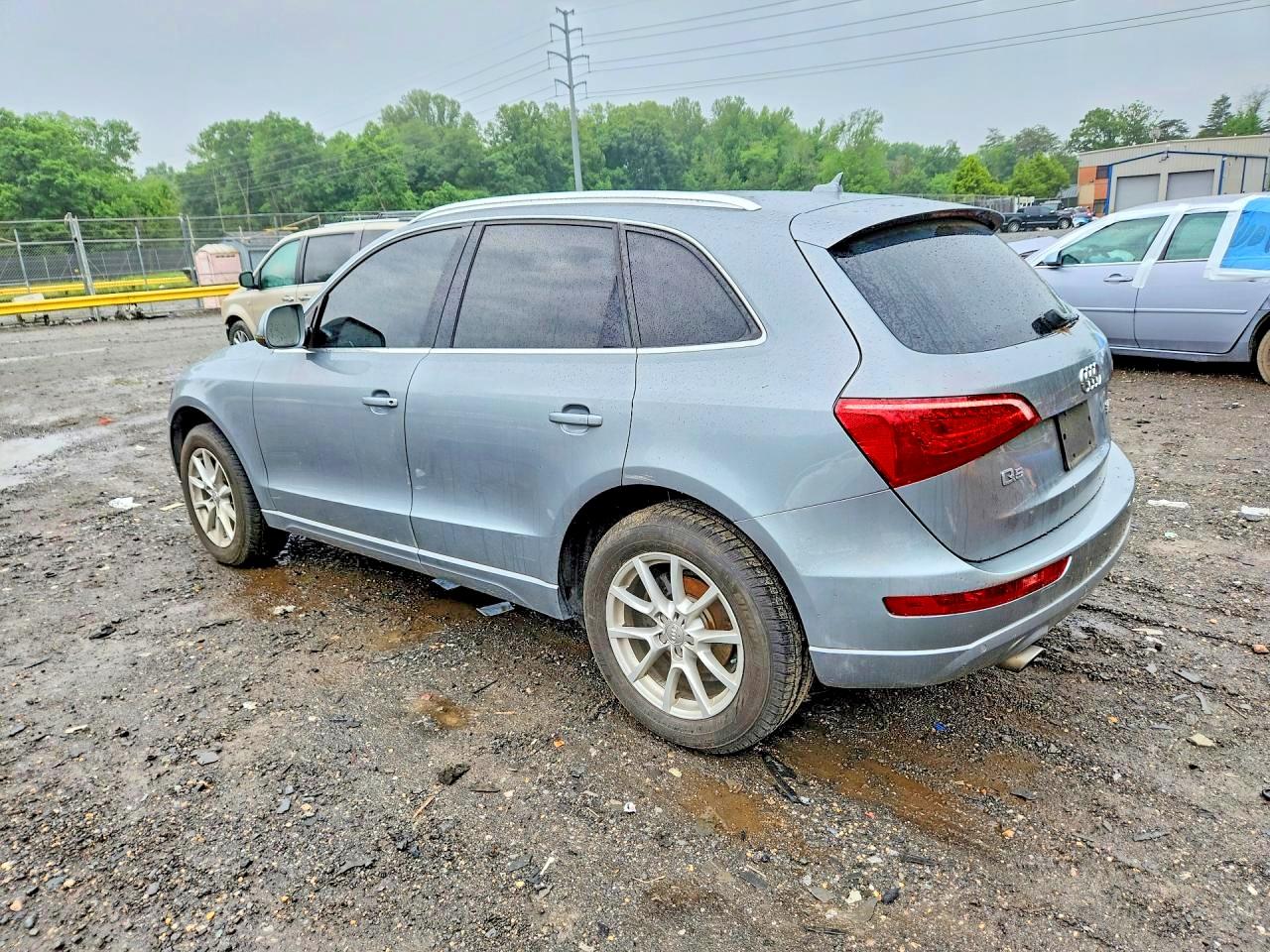 2010 Audi Q5 Premium Plus Gray vin: WA1LKAFPXAA023826