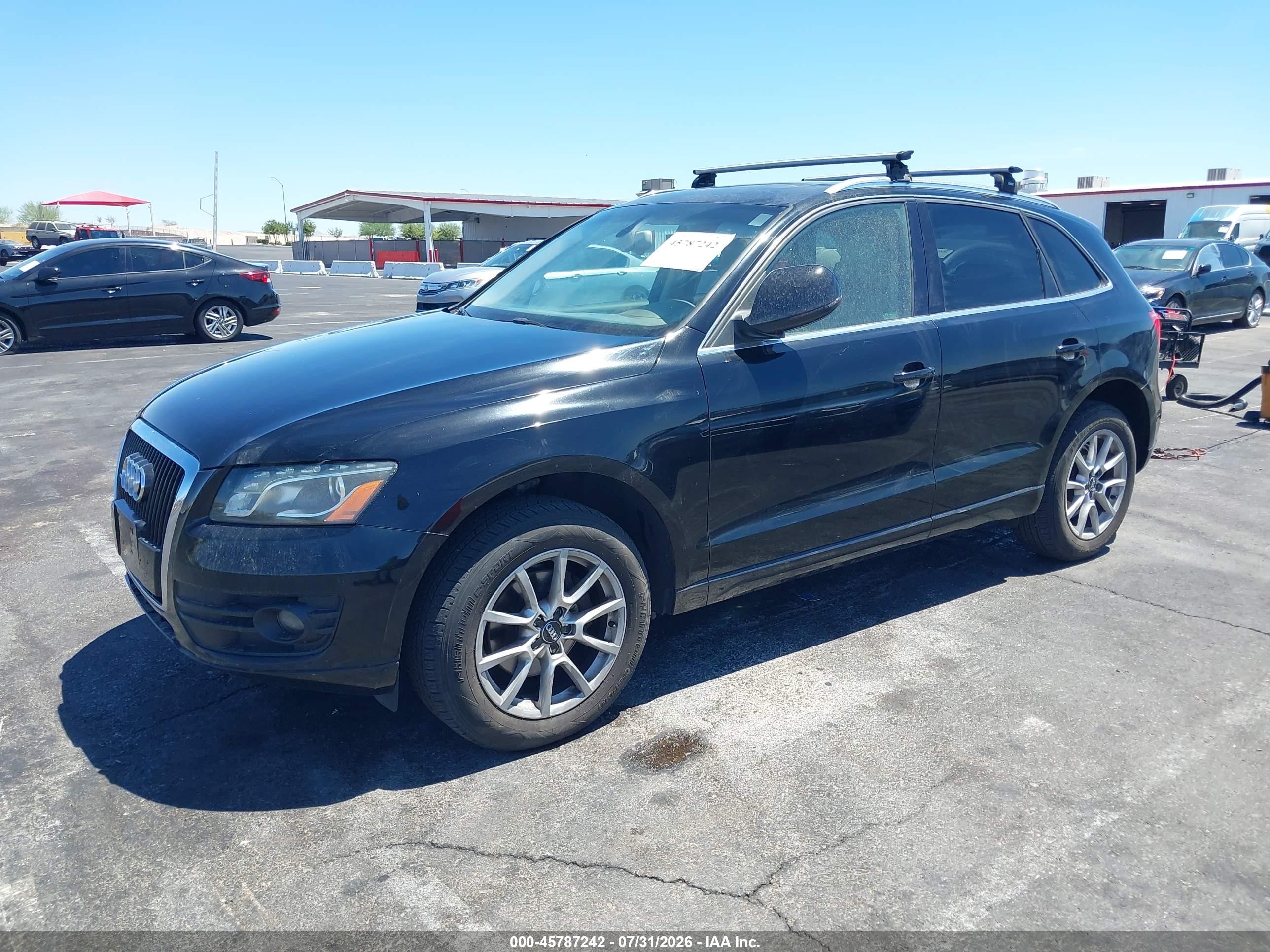 2010 Audi Q5 3.2 Premium Black vin: WA1LKAFPXAA067499
