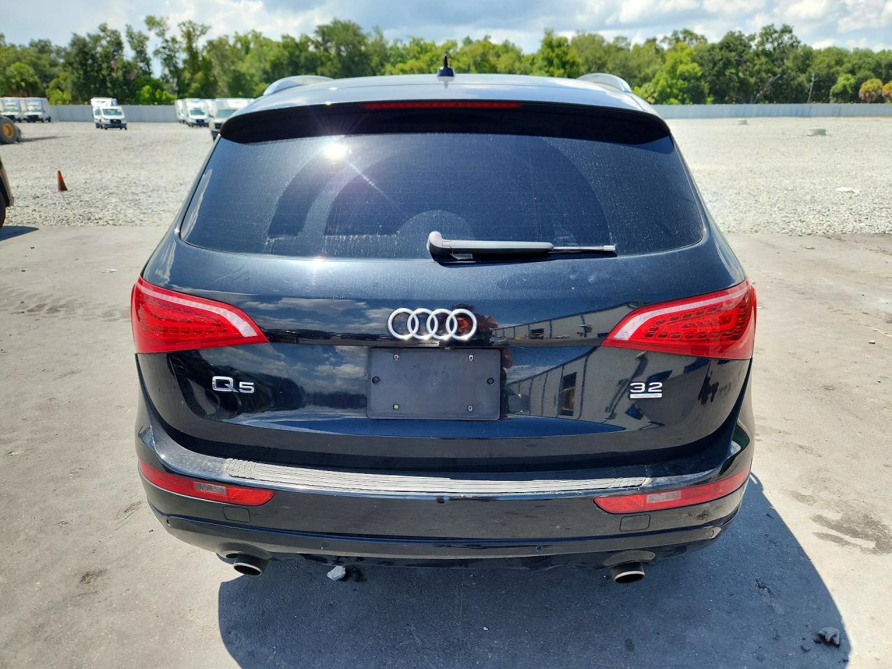 2010 Audi Q5 Premium Plus Black vin: WA1LKBFP2AA040674