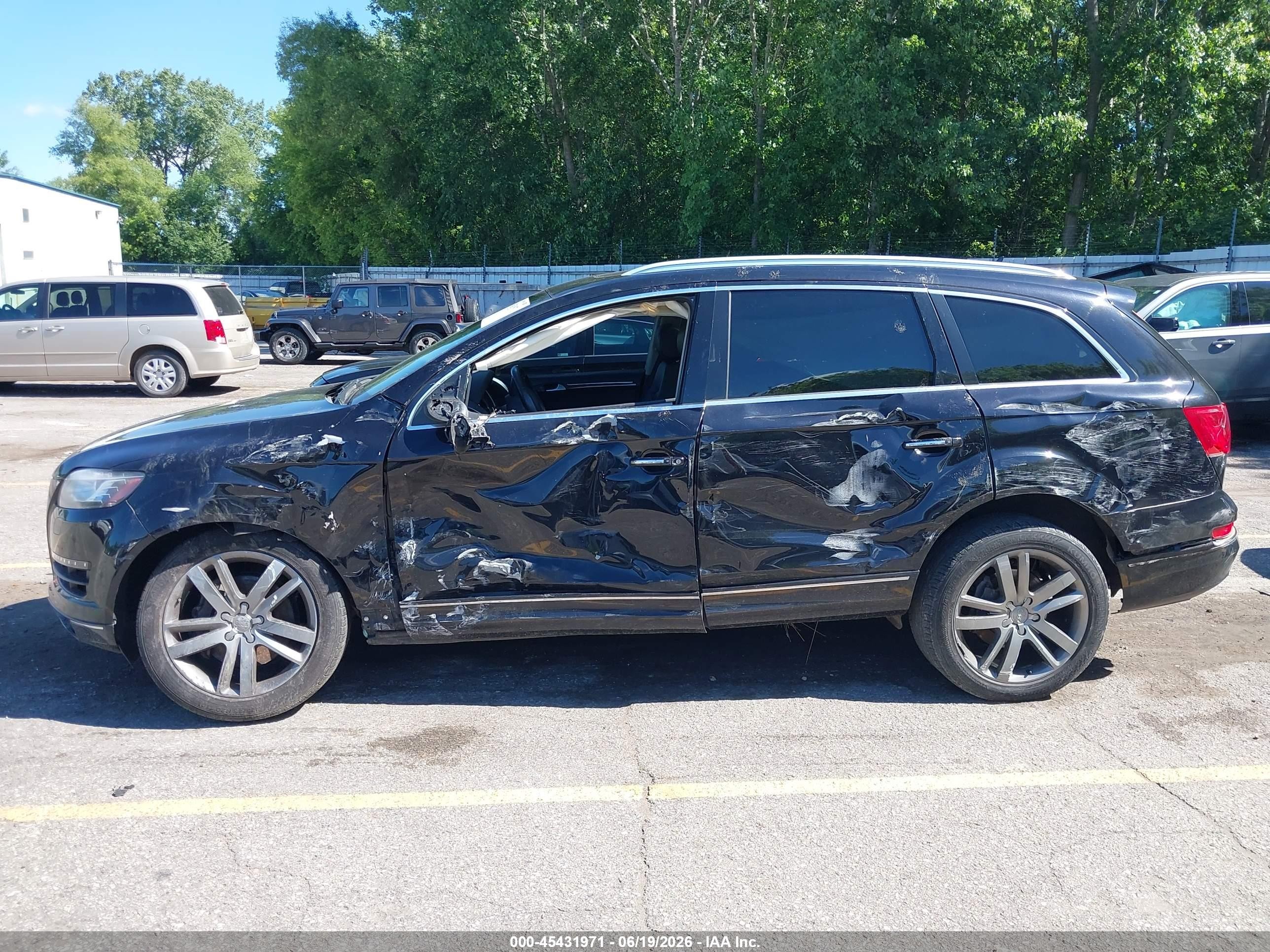 2014 Audi Q7 3.0 Tdi Premium Черный vin: WA1LMAFE0ED008734