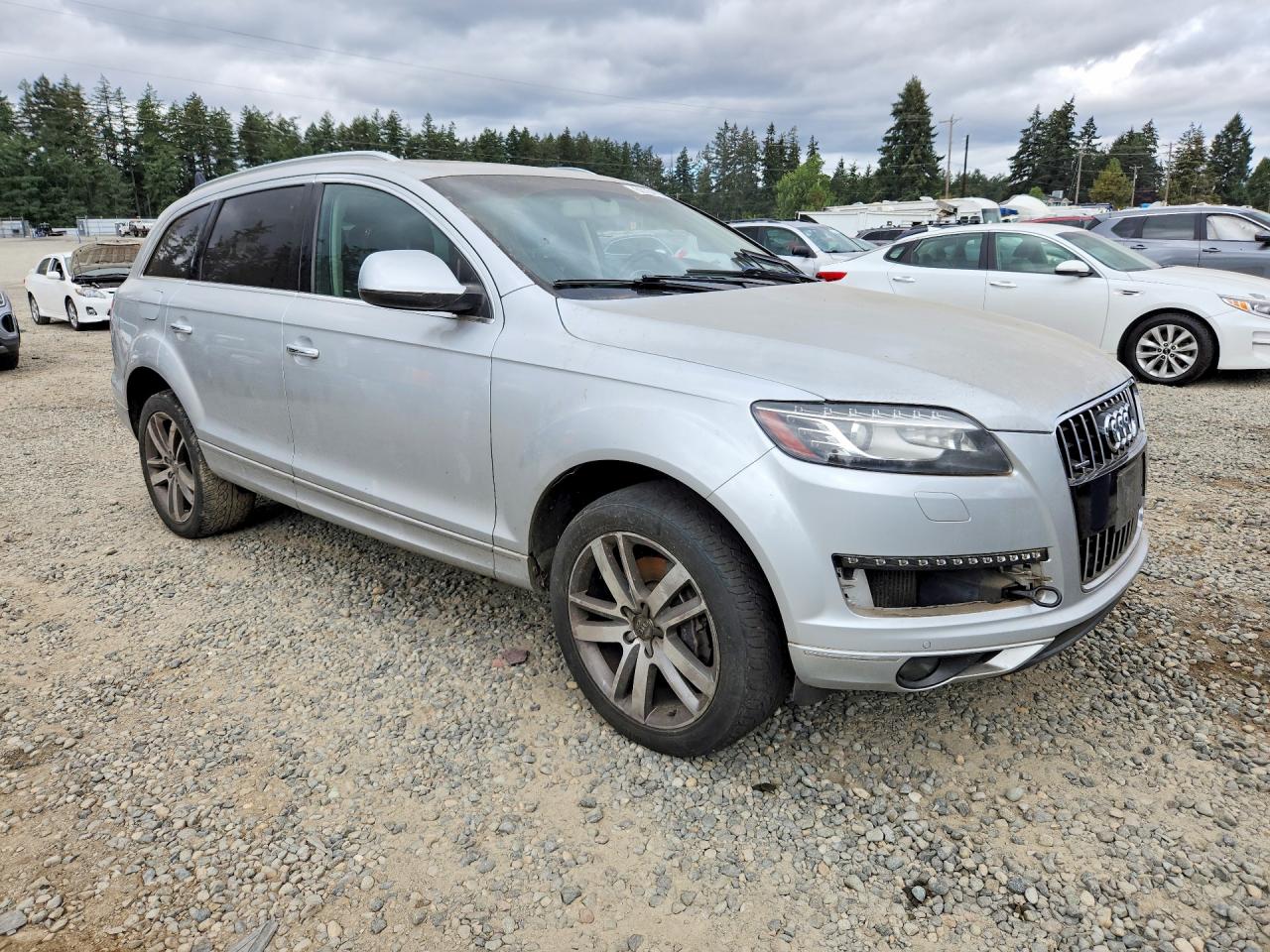 2014 Audi Q7 Premium Plus Silver vin: WA1LMAFE1ED001887