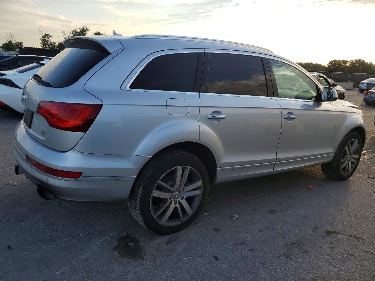 2015 Audi Q7 Tdi Premium Plus Silver vin: WA1LMAFE1FD016567