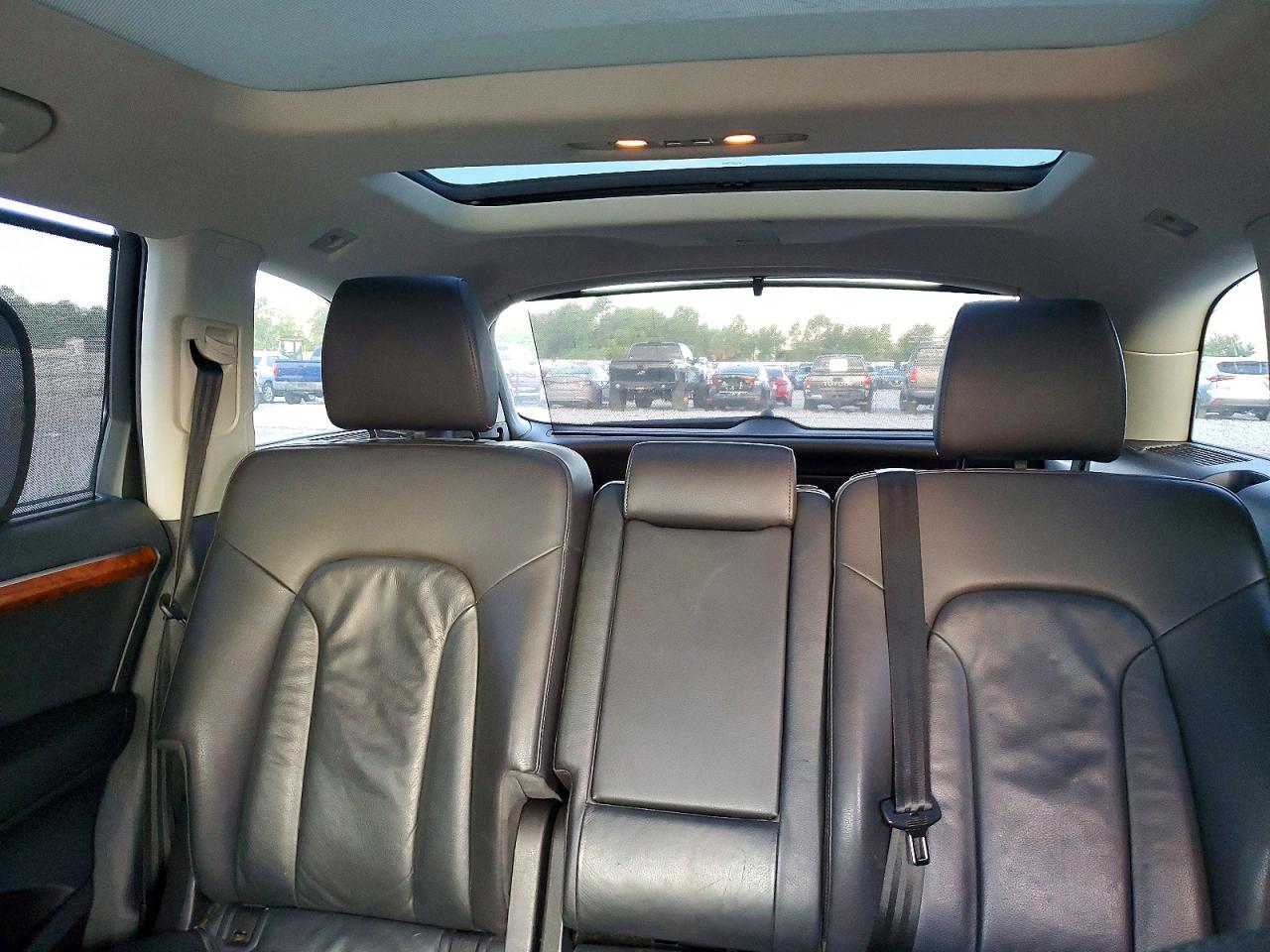 2015 Audi Q7 Tdi Premium Plus Silver vin: WA1LMAFE1FD016567