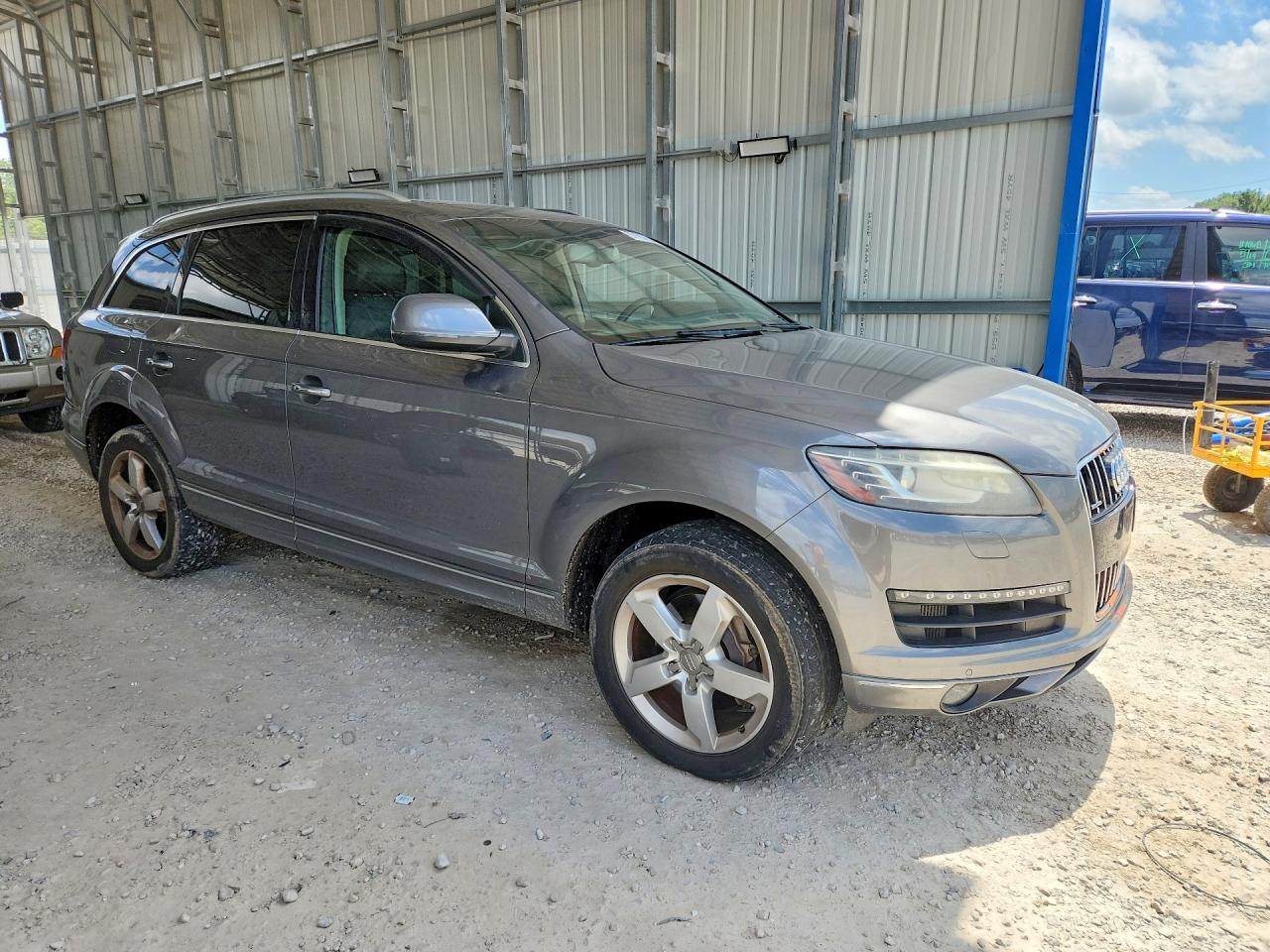 2013 Audi Q7 Premium Plus Gray vin: WA1LMAFE2DD009415