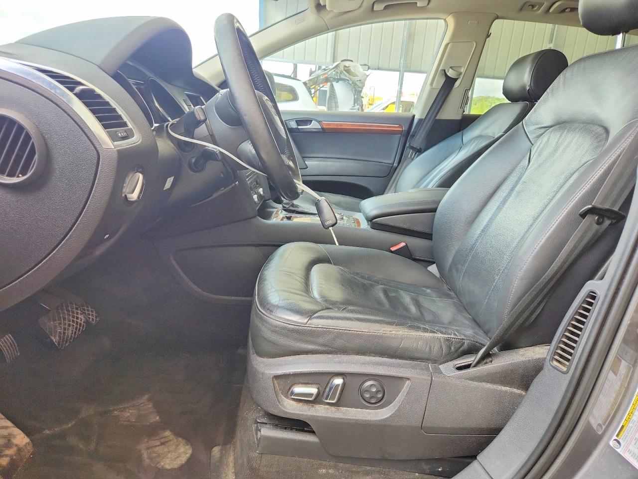 2013 Audi Q7 Premium Plus Gray vin: WA1LMAFE2DD009415