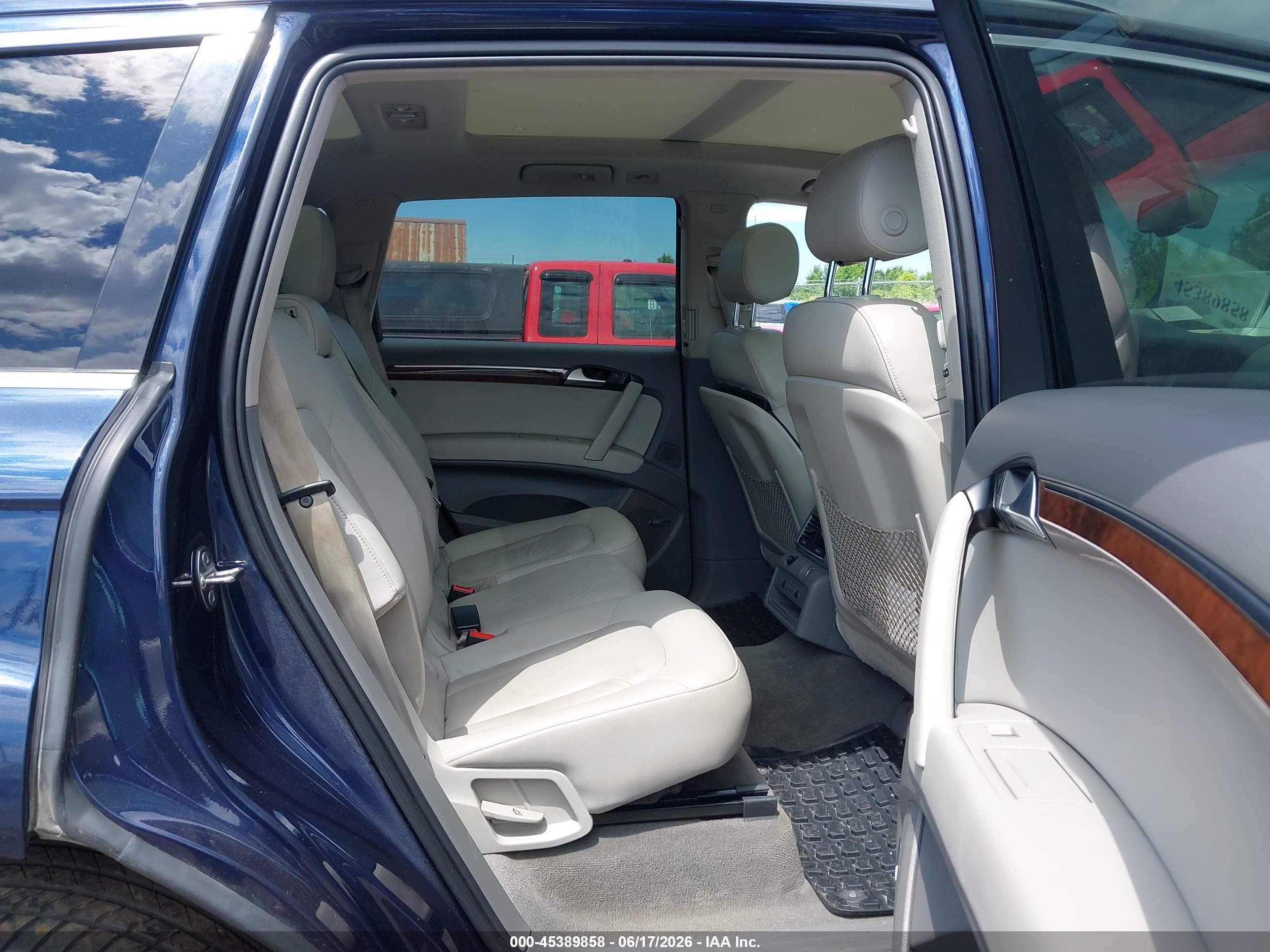 2014 Audi Q7 3.0 Tdi Premium Dark Blue vin: WA1LMAFE3ED004435