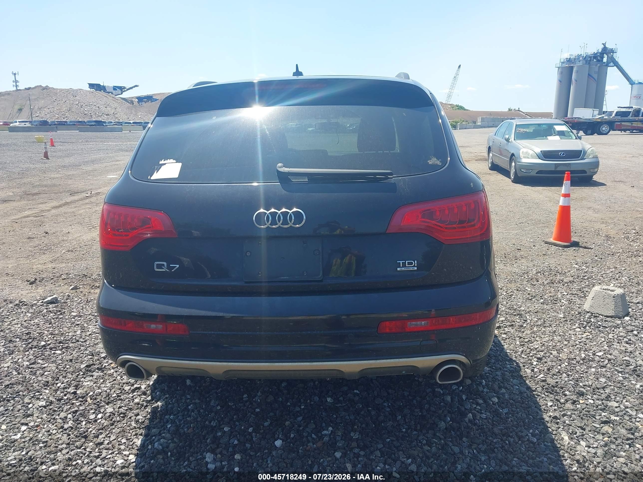 2015 Audi Q7 3.0 Tdi Premium Черный vin: WA1LMAFE3FD022077