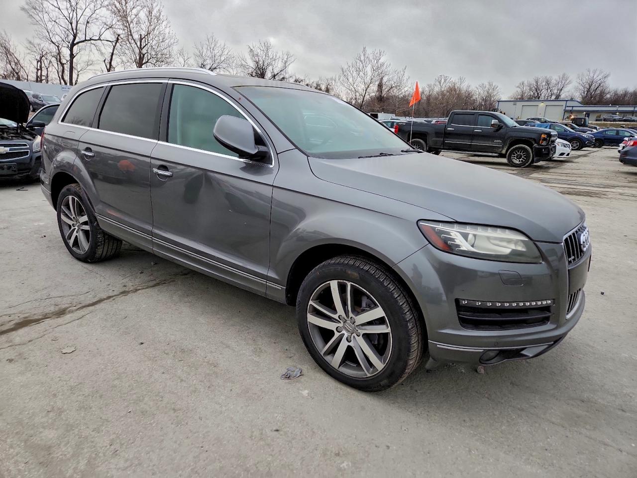 2010 Audi Q7 Premium Plus Gray vin: WA1LMAFE5AD005399