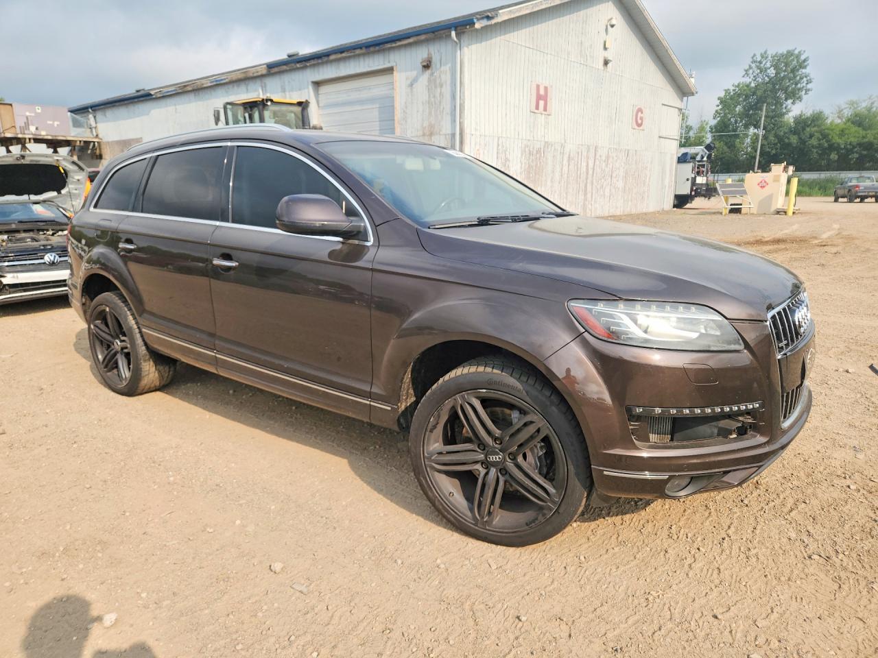 2013 Audi Q7 Premium Plus Brown vin: WA1LMAFE5DD014169