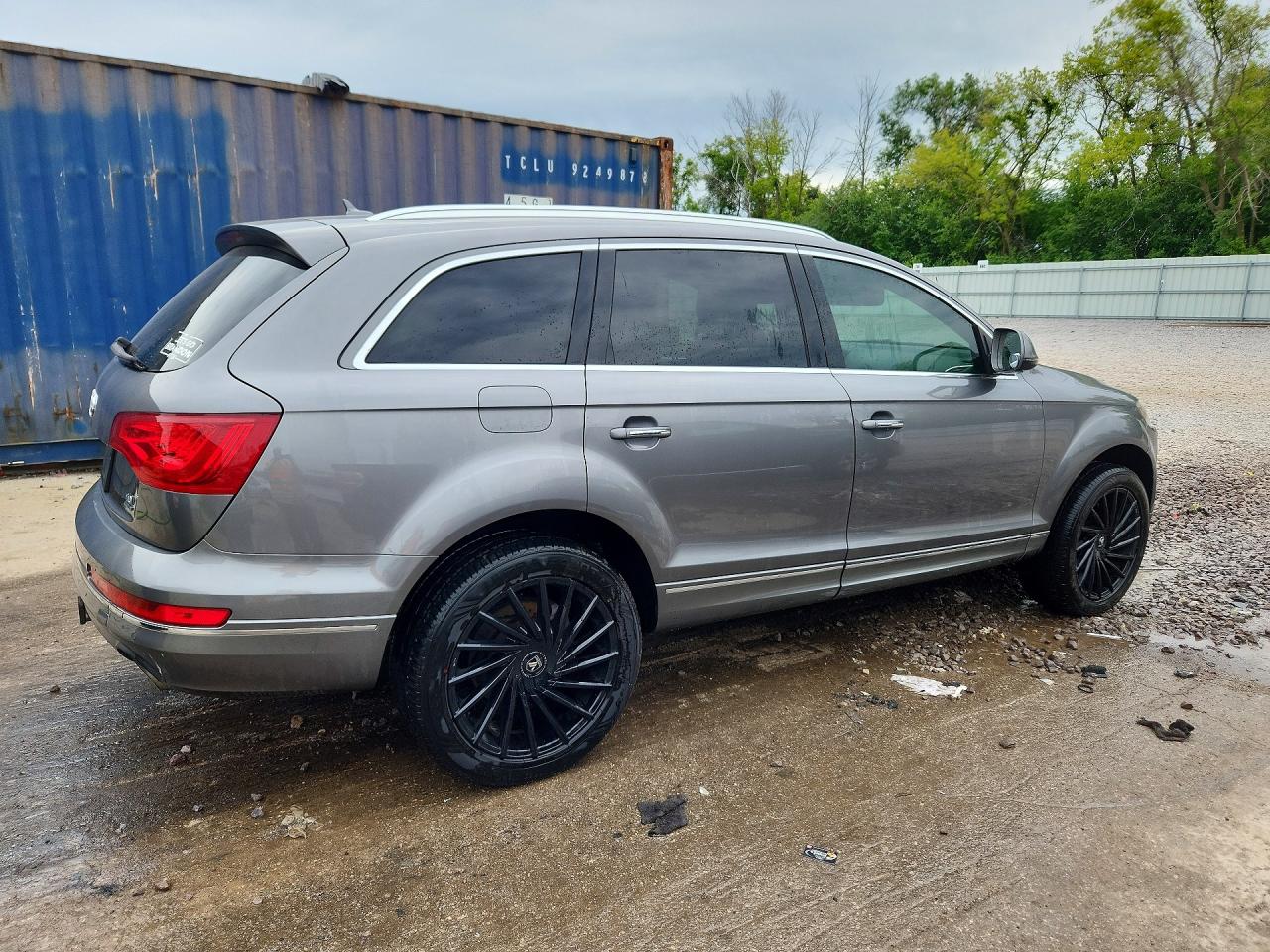 2011 Audi Q7 Premium Plus Gray vin: WA1LMAFE6BD004909