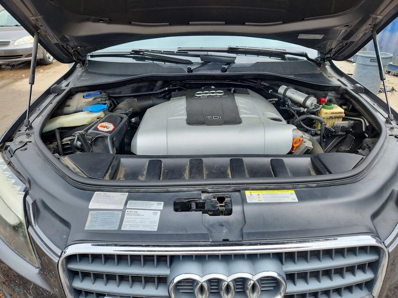 2011 Audi Q7 Premium Plus Gray vin: WA1LMAFE6BD004909