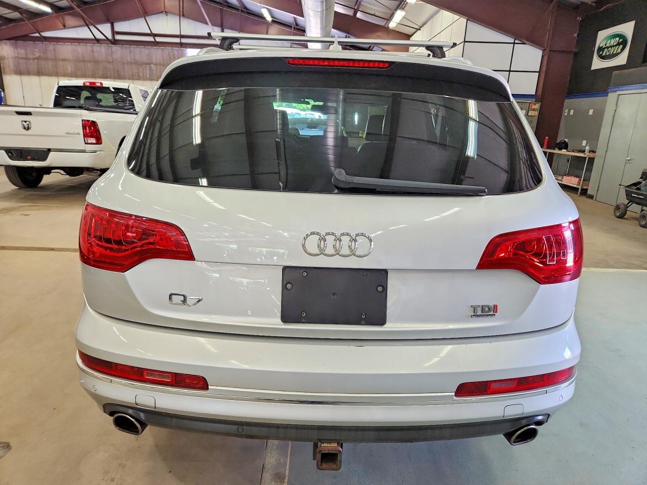 2013 Audi Q7 Premium Plus Silver vin: WA1LMAFE7DD011127
