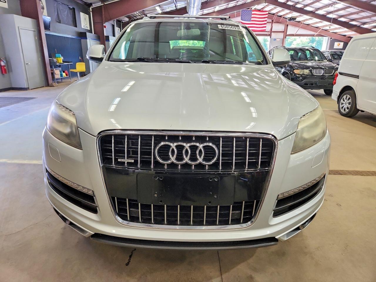 2013 Audi Q7 Premium Plus Silver vin: WA1LMAFE7DD011127