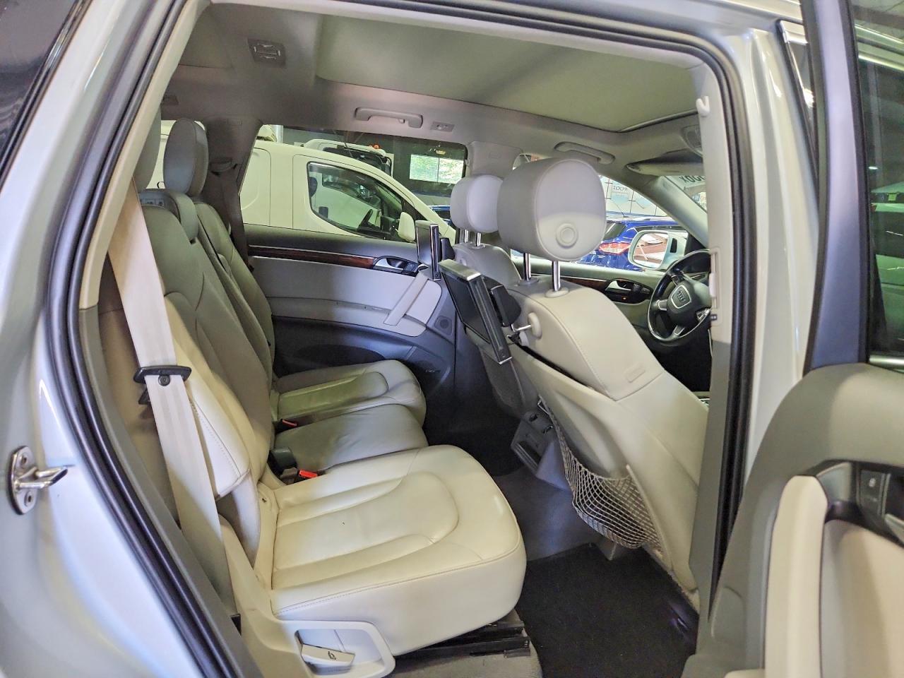 2013 Audi Q7 Premium Plus Silver vin: WA1LMAFE7DD011127