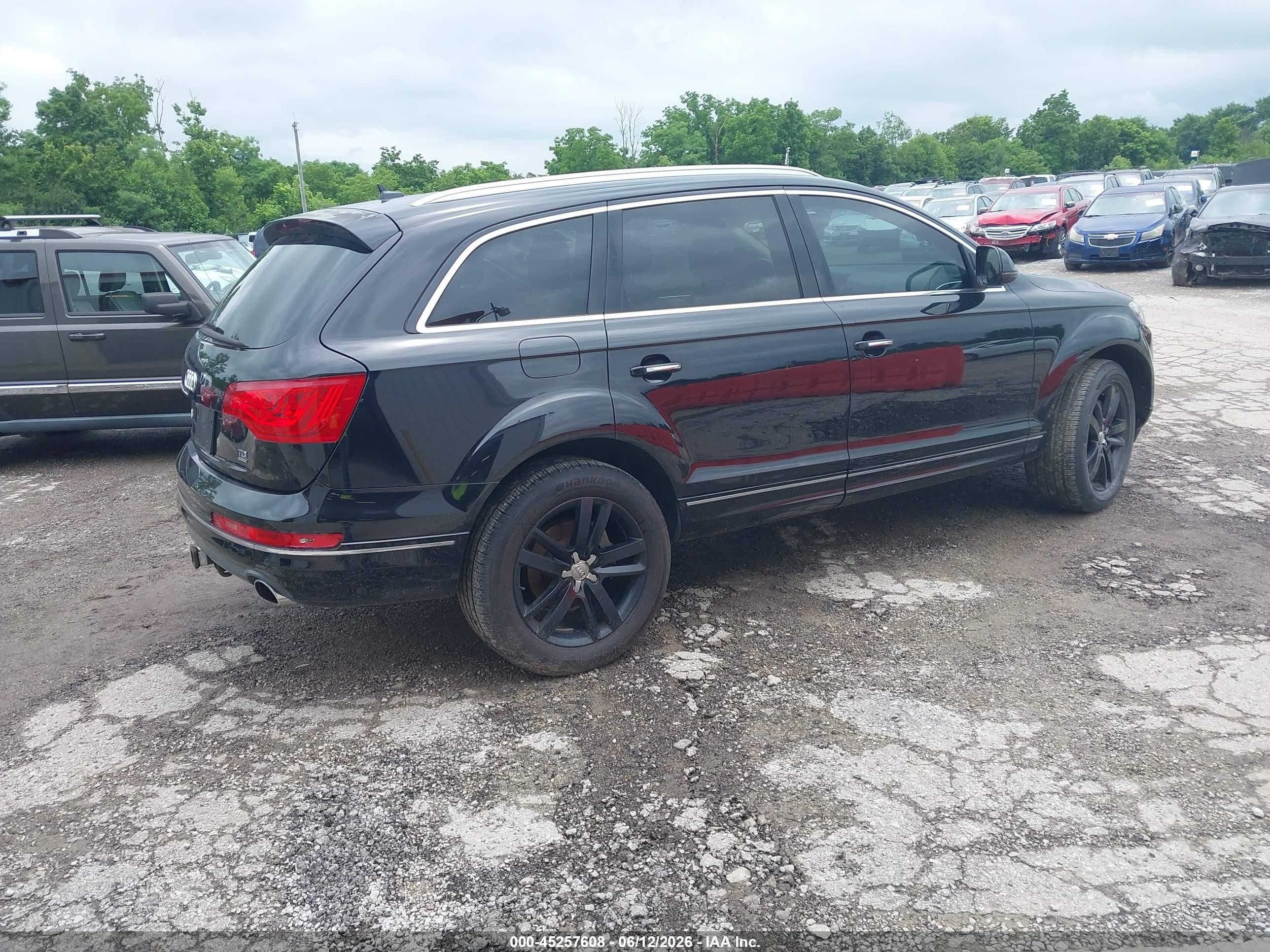 2013 Audi Q7 3.0 Tdi Premium Черный vin: WA1LMAFE7DD014951