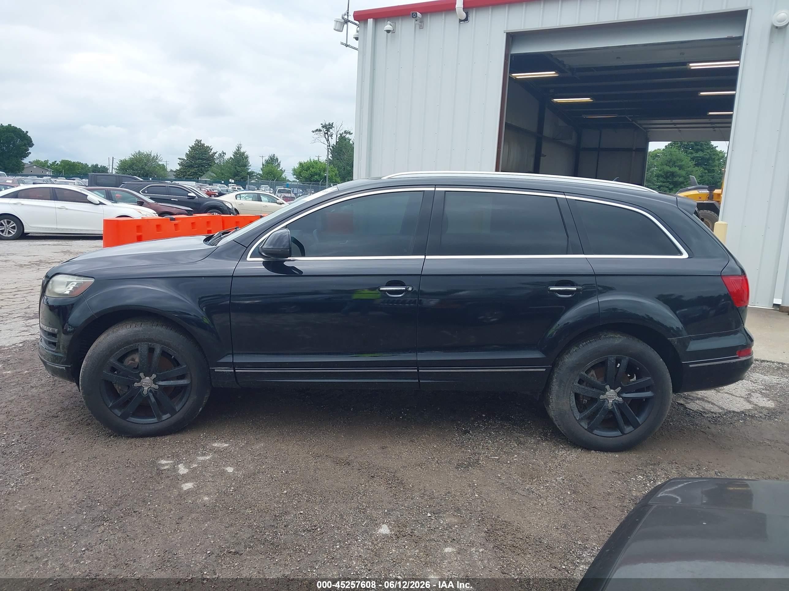 2013 Audi Q7 3.0 Tdi Premium Черный vin: WA1LMAFE7DD014951