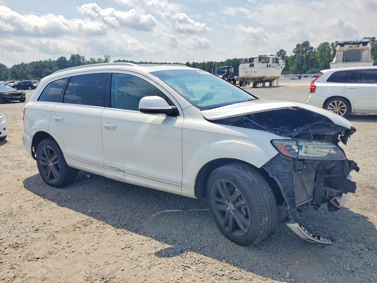 2013 Audi Q7 Premium Plus White vin: WA1LMAFE8DD007989