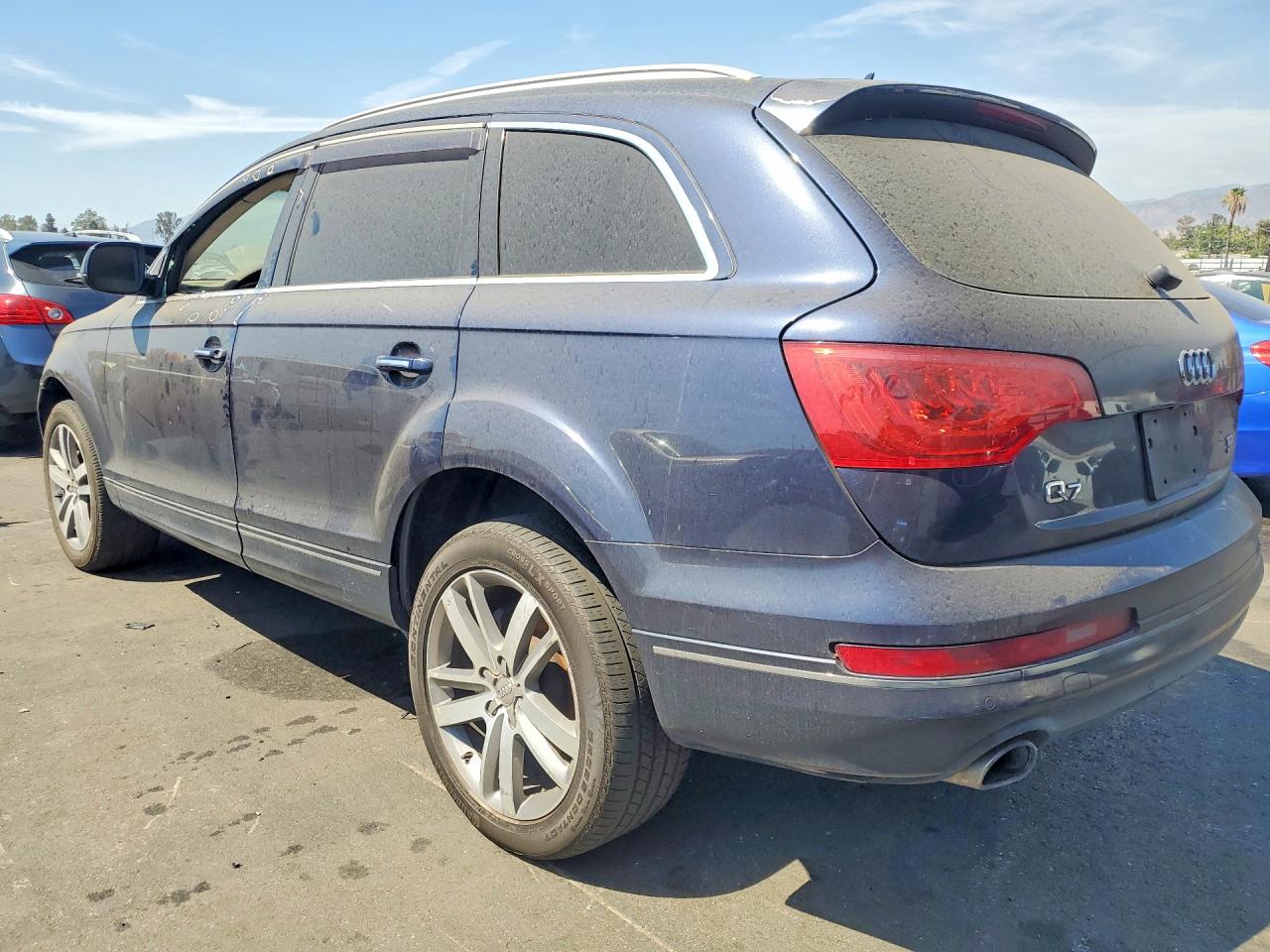 2013 Audi Q7 Premium Plus Blue vin: WA1LMAFE8DD010794