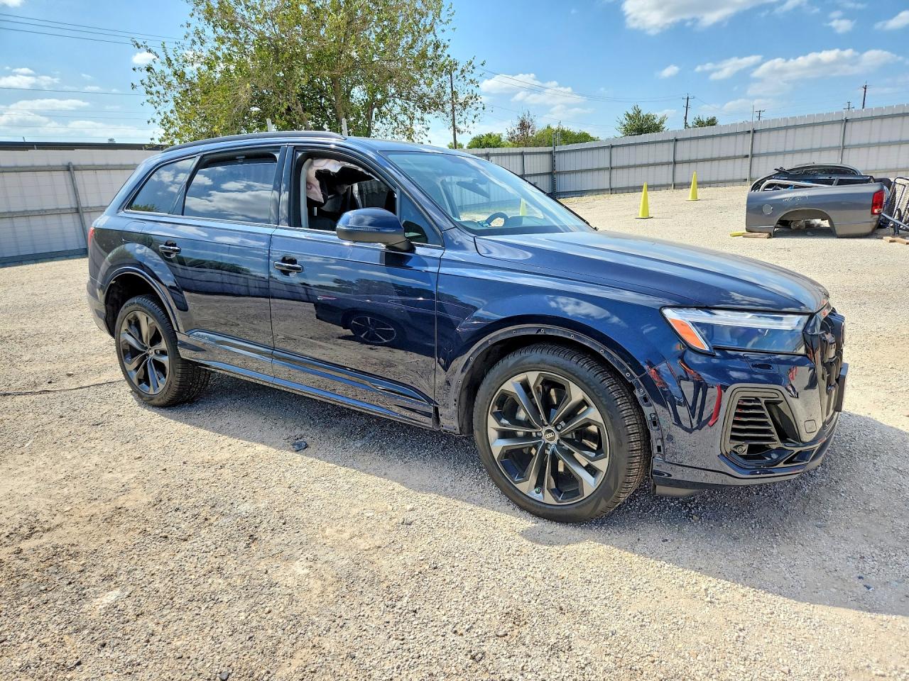 2025 Audi Q7 Premium Plus Blue vin: WA1LVBF75SD014254