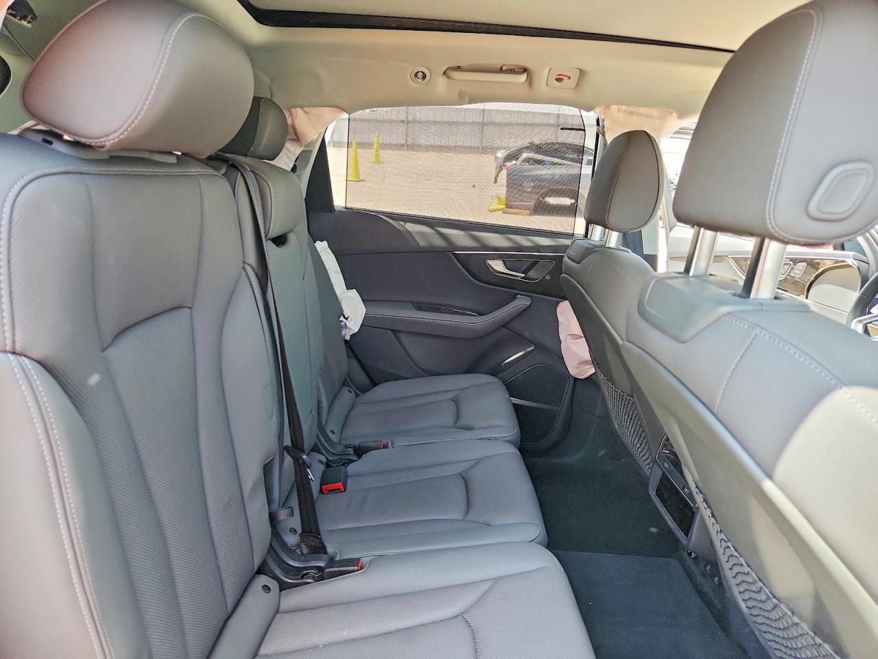 2025 Audi Q7 Premium Plus Blue vin: WA1LVBF75SD014254