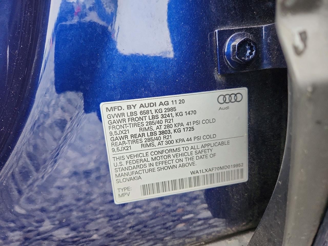 2021 Audi Q7 Premium Plus Blue vin: WA1LXAF70MD019952