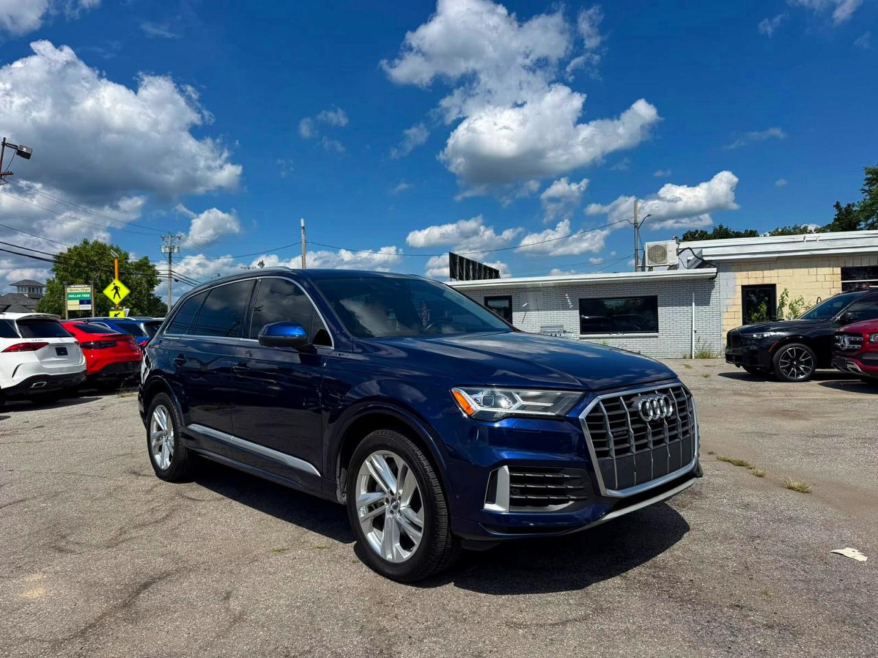 2020 Audi Q7 Premium Plus Blue vin: WA1LXAF72LD000219