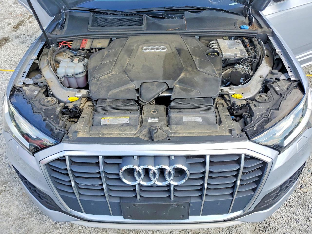 2020 Audi Q7 Premium Plus Silver vin: WA1LXAF76LD004516